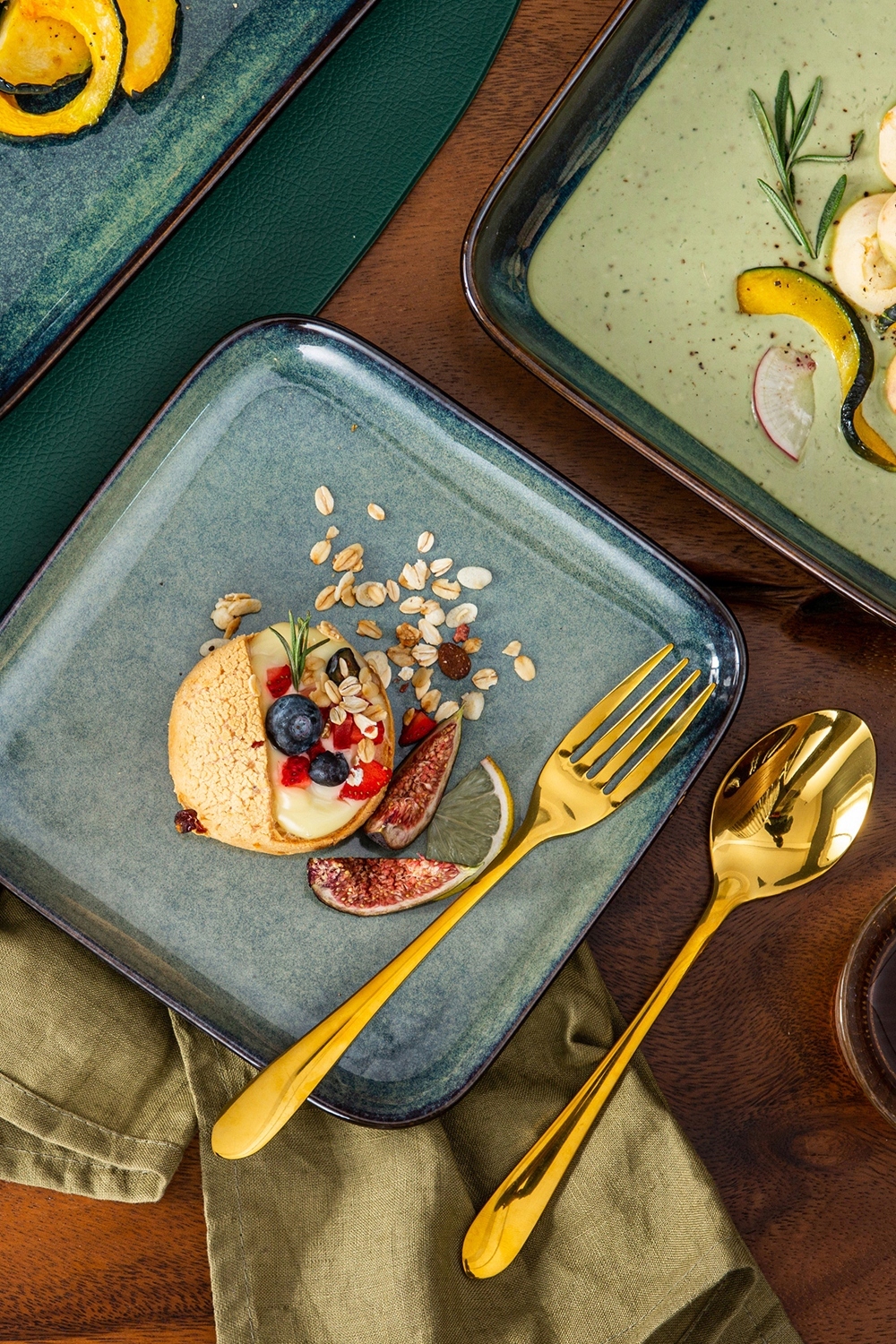 Zastawa Stołowa Dla 4 Osób ZESTAW Obiadowy WYJĄTKOWO PIĘKNE TALERZE Kształt Kwadratowy