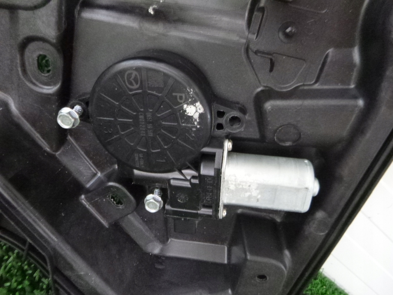 MAZDA CX-5 KD 12- window regulator rear left rear part