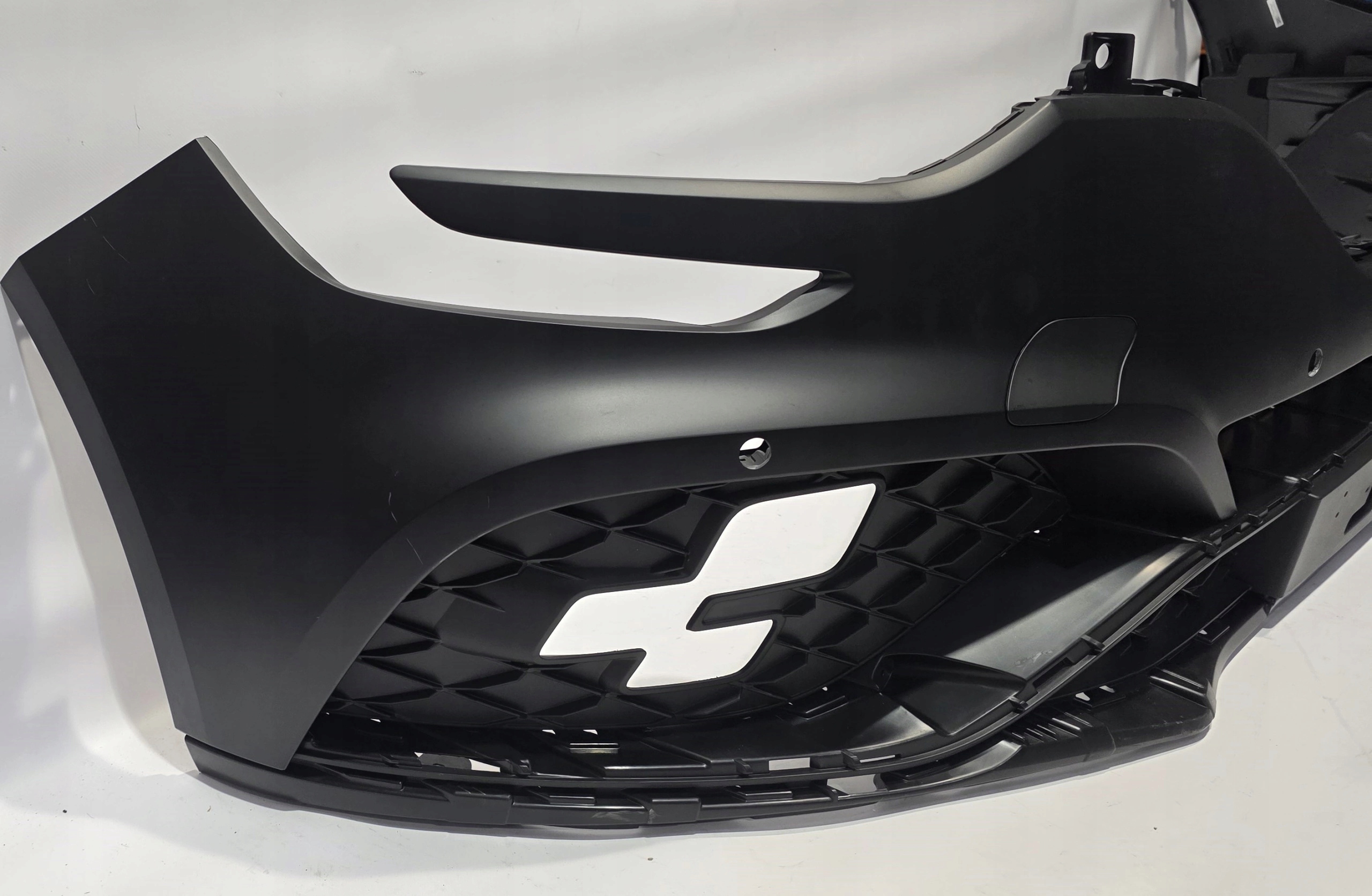 front bumper RENAULT MEGANE IV RS 15-20 4XPDC new original 620227728R