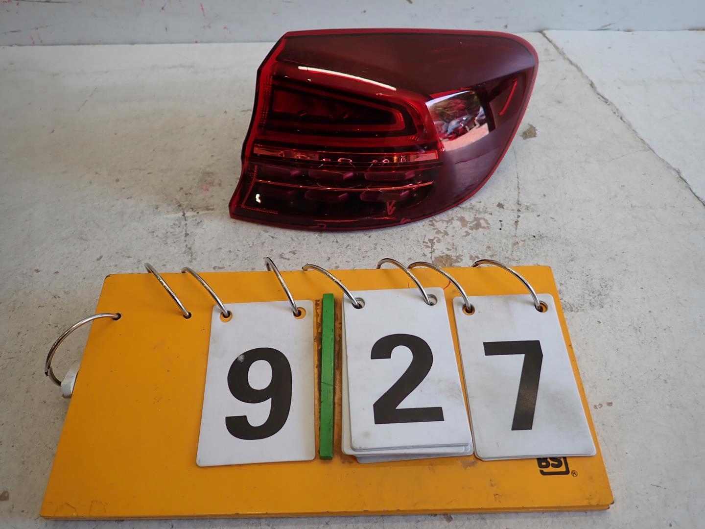 light rear part rear right KIA CEED III KOMBI 2018- 92402-J7150