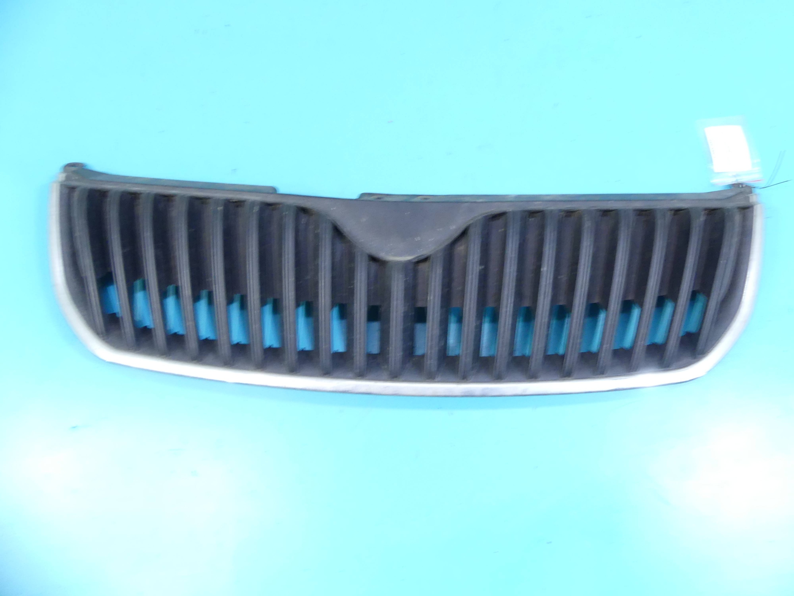 ATRAPA GRILL SKODA SUPERB II 2008