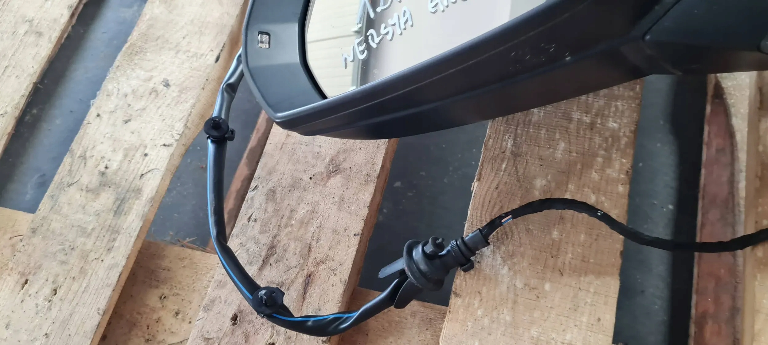 Q7 4M II mirror left left front front 12PIN ANGLIK 4M2857409B