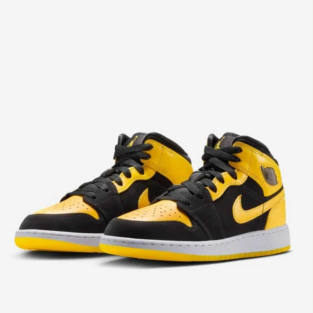 Buty Nike Air Jordan 1 Mid Special Edition (gs) HJ5940 071 roz.40