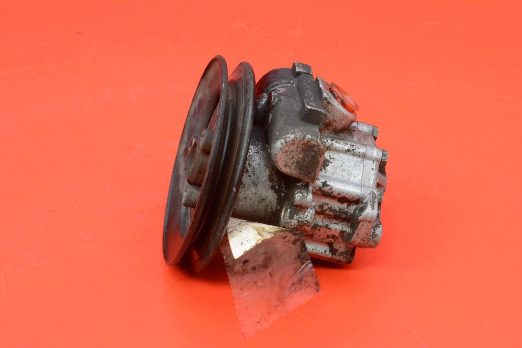 Servopumpe des Lenkrads VW TRANSPORTER T4 2.4 D 78 KM 90-03