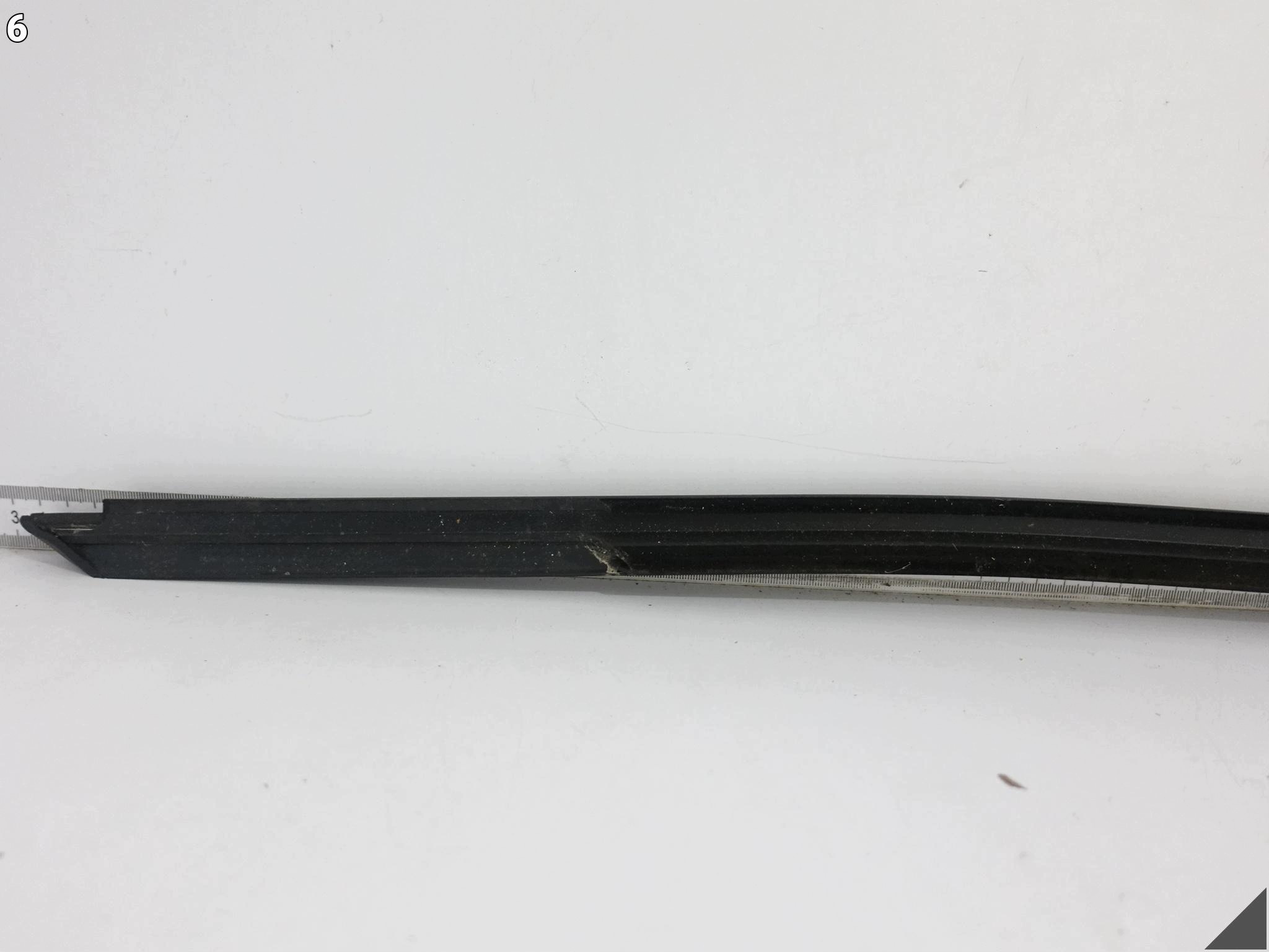 VW PASSAT 9 IX B9 3J0 23- moulding dust windows door left front