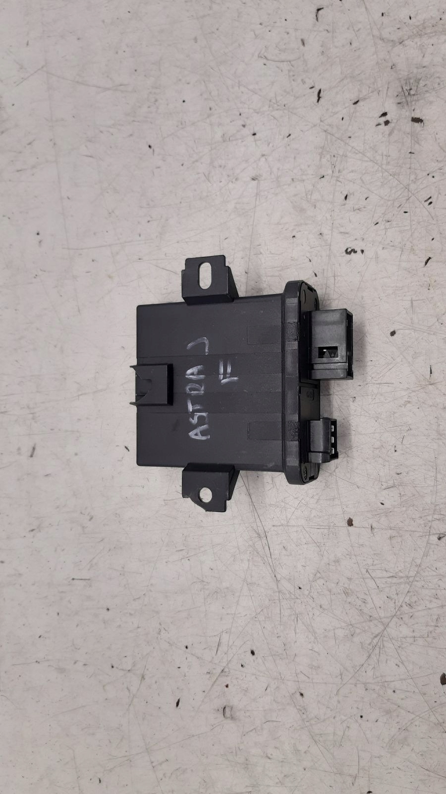 modulo luci PIN Opel Astra J kombi 1,4T