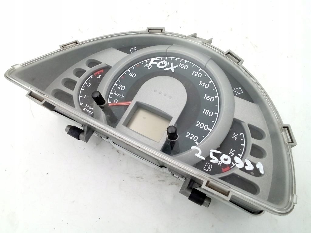 VW Fox dials dials predkosciomierz 5Z0920820Q