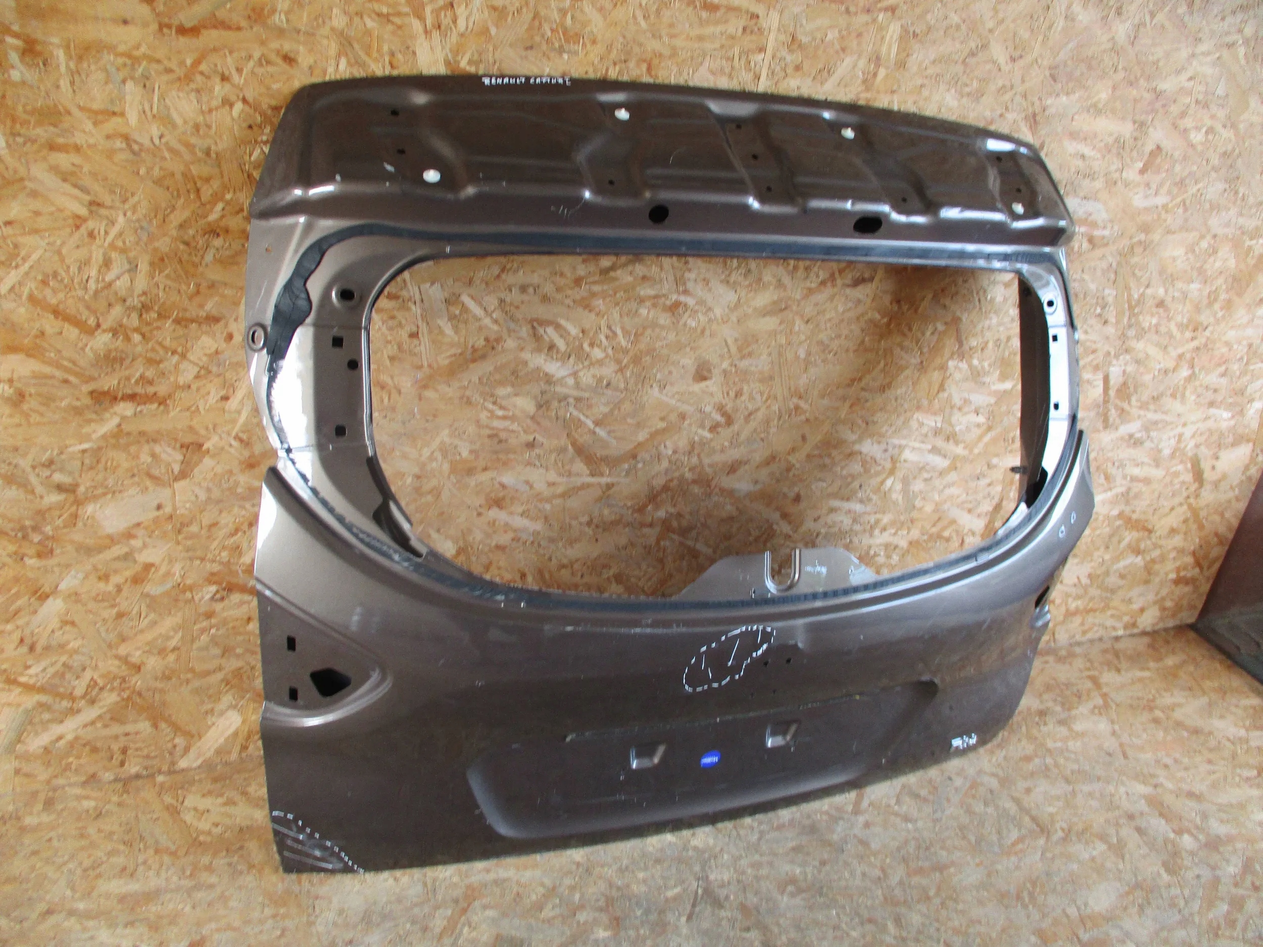 boot door rear RENAULT CAPTUR and