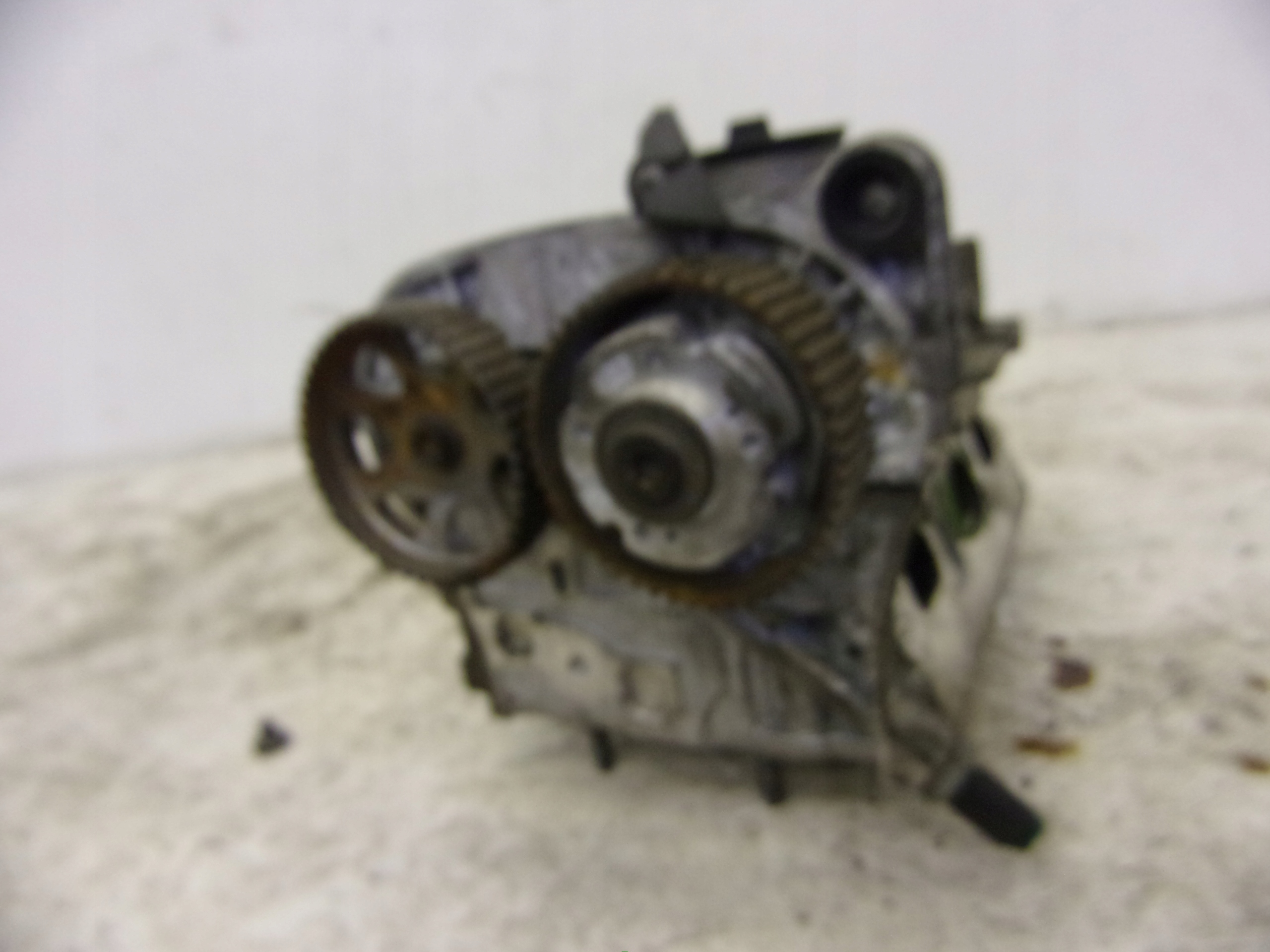 head. SKODA CITIGO 04C103475D 1.0 MPI