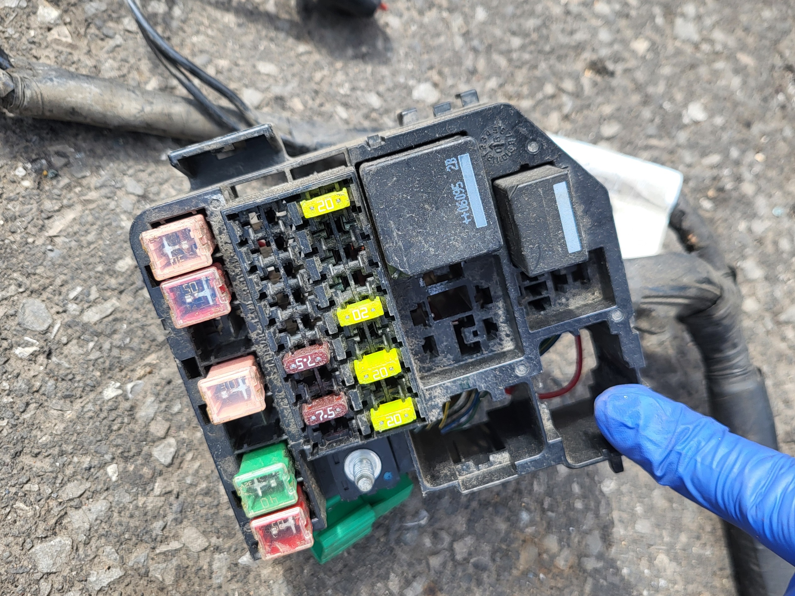 bundle wiring compartment PRZEKAZNIKOW FORD MONDEO MK3 III 2.0 TDCI OE EU