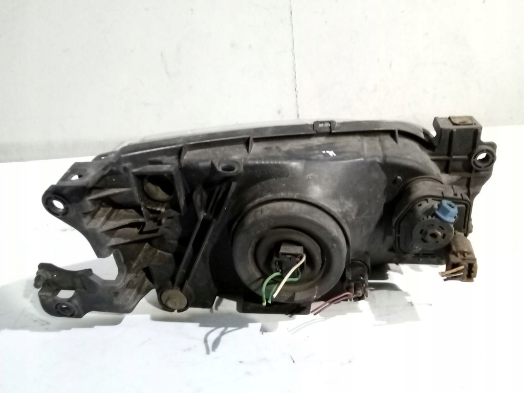 Mazda Demio and lift light left front front