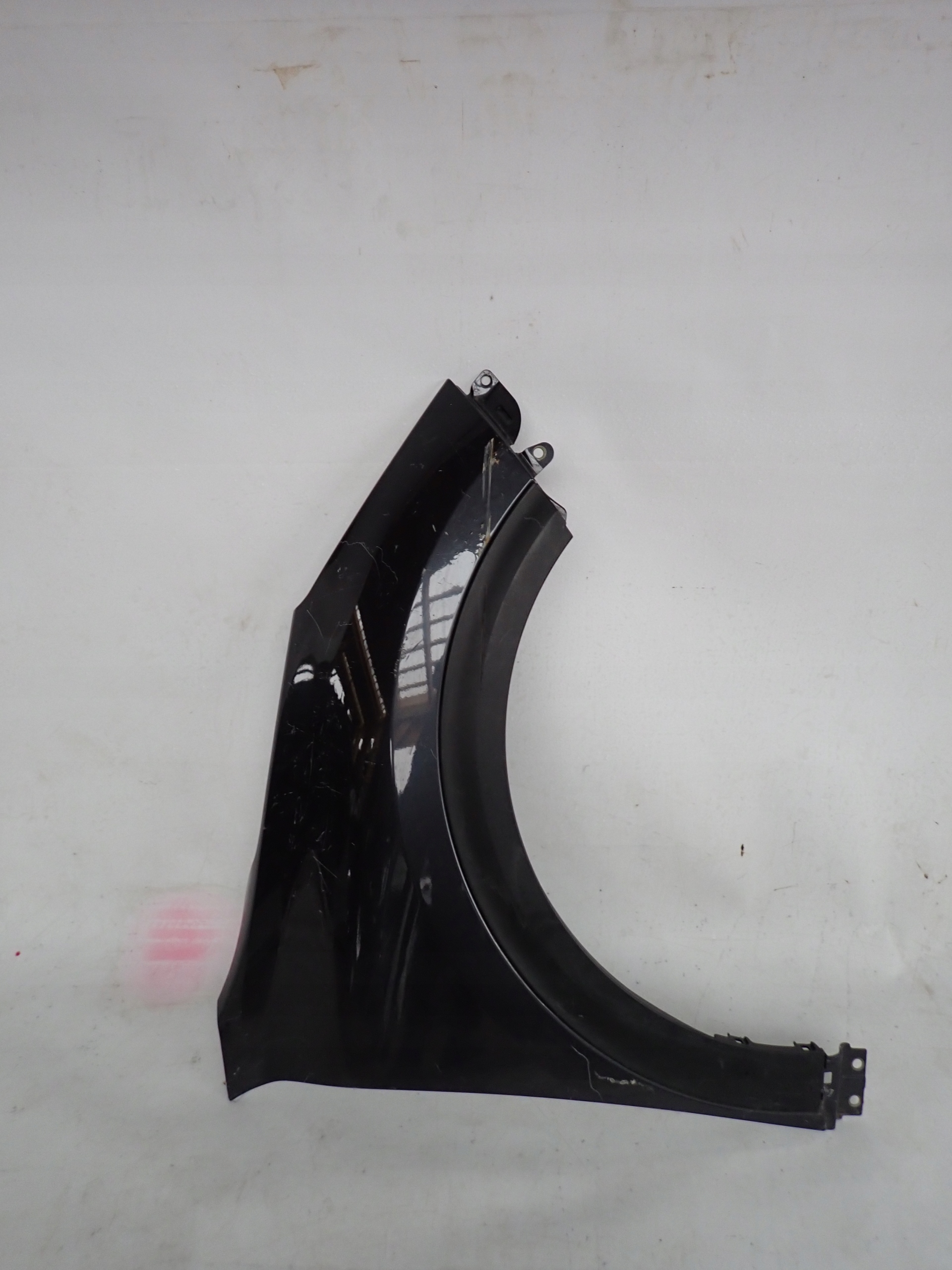 KIA NIRO 16- fender right front front moulding