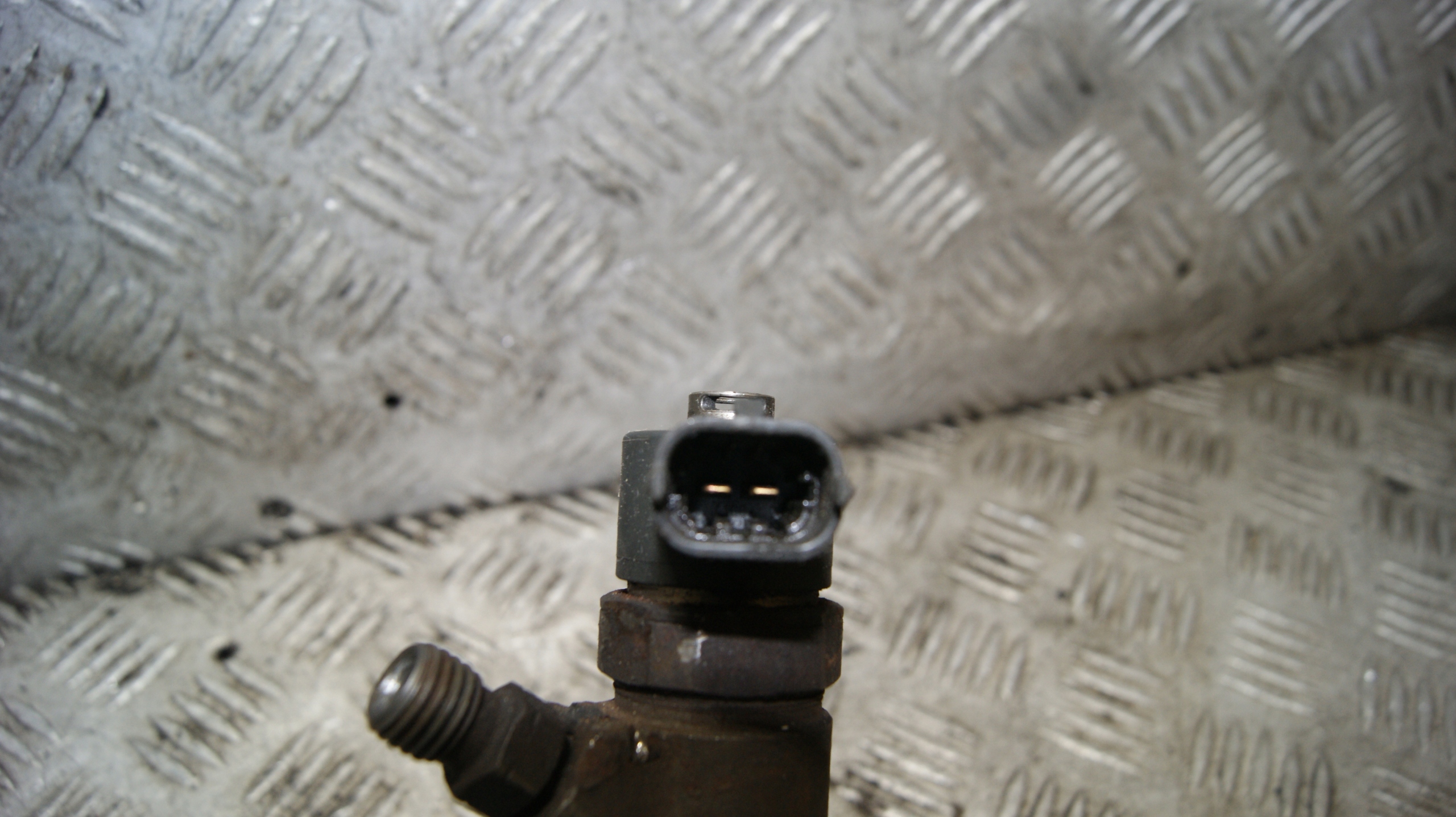 nozzle injector OPEL CORSA C 1.3CDTI 0445110083
