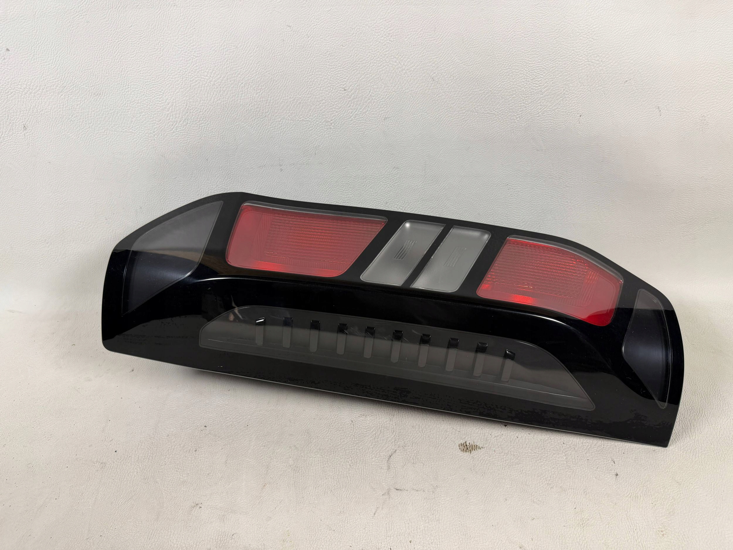 Transit Custom 23- light rear part left rear left
