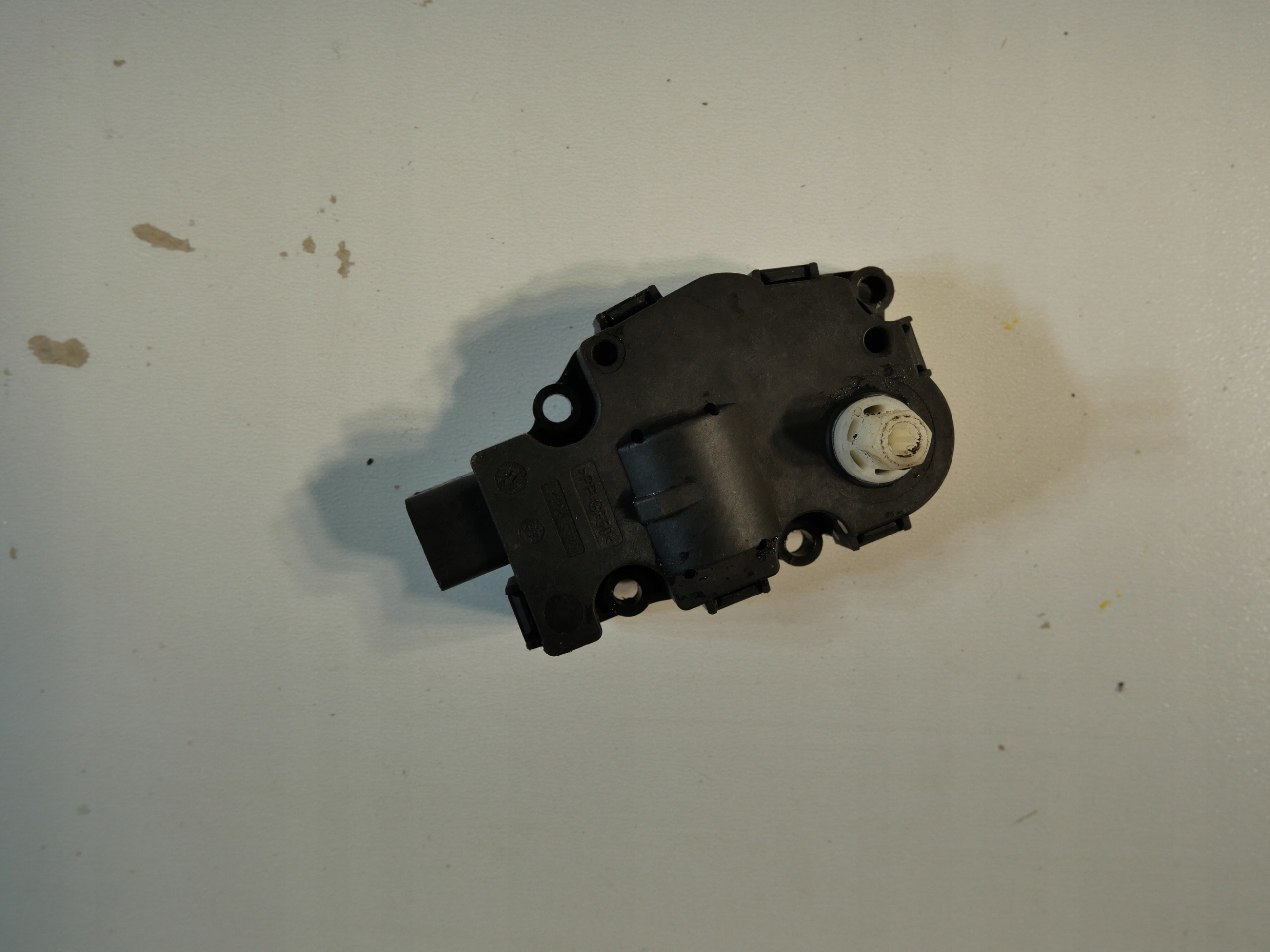 aircon recirculation flap motor AUDI A4 B8 A5 8T Q5 K9749007