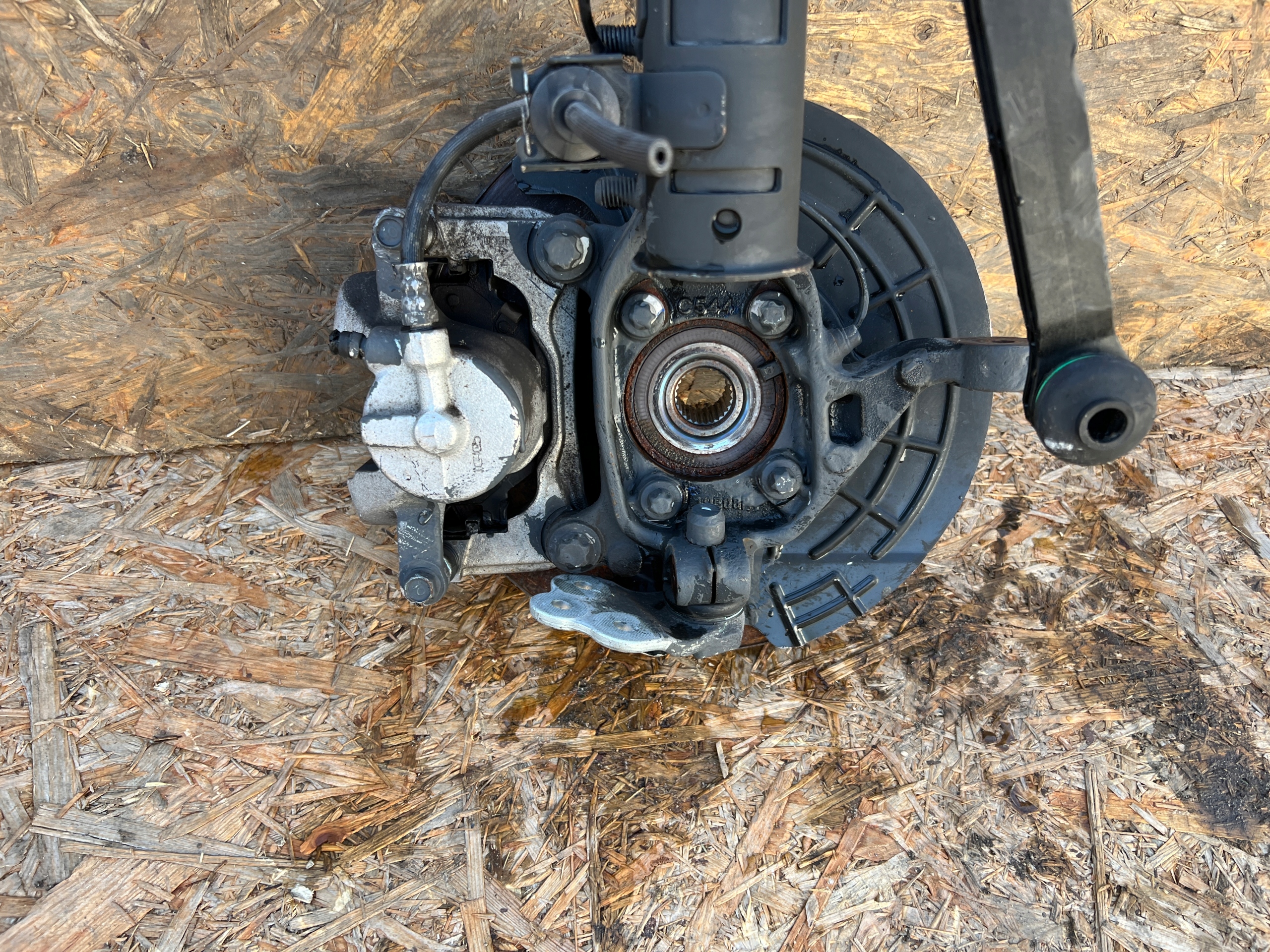 otoč tlumič pravý JEEP COMPASS II 68259676AB