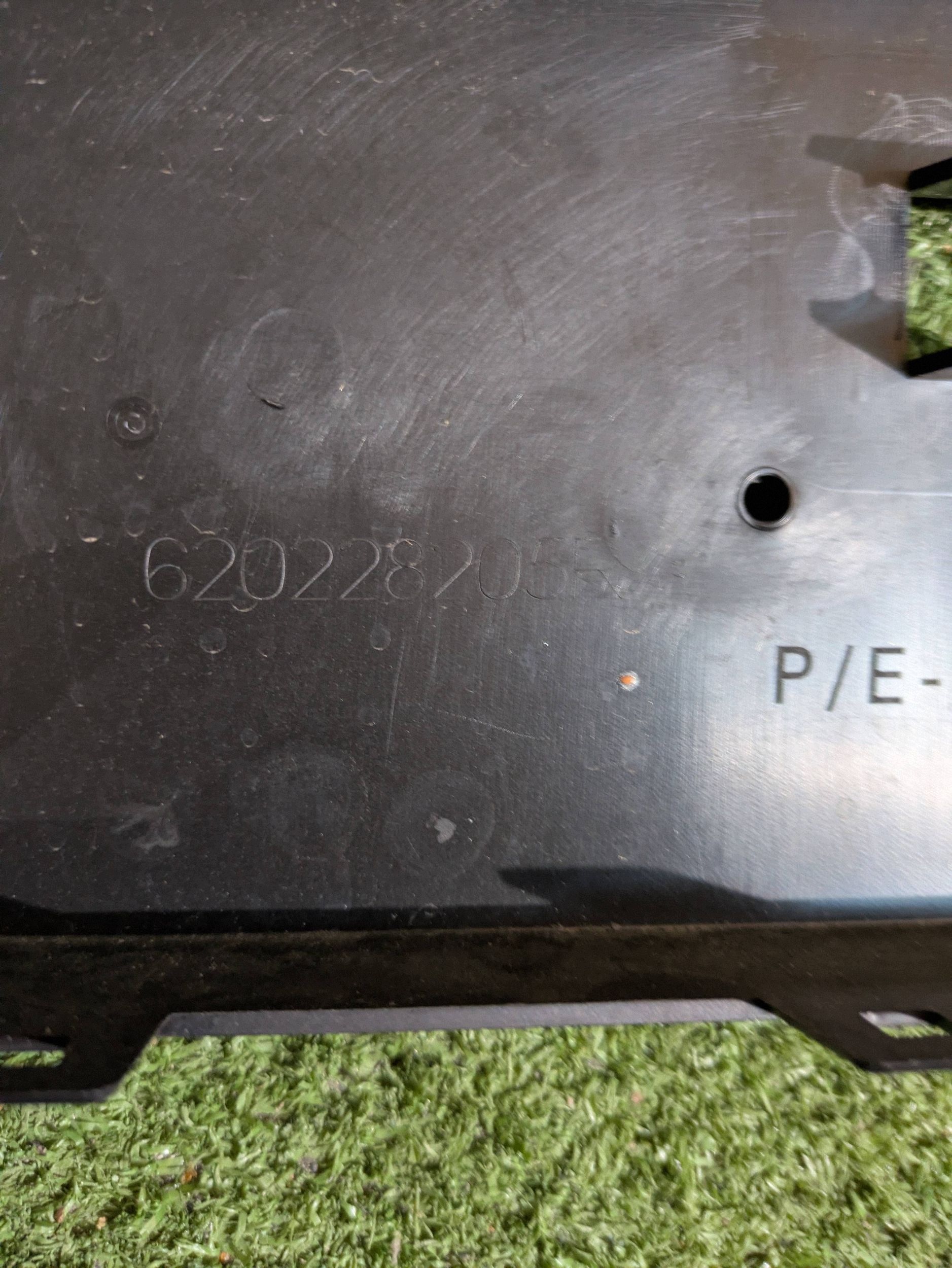 front bumper front RENAULT MASTER IV 19- NR.Z9563