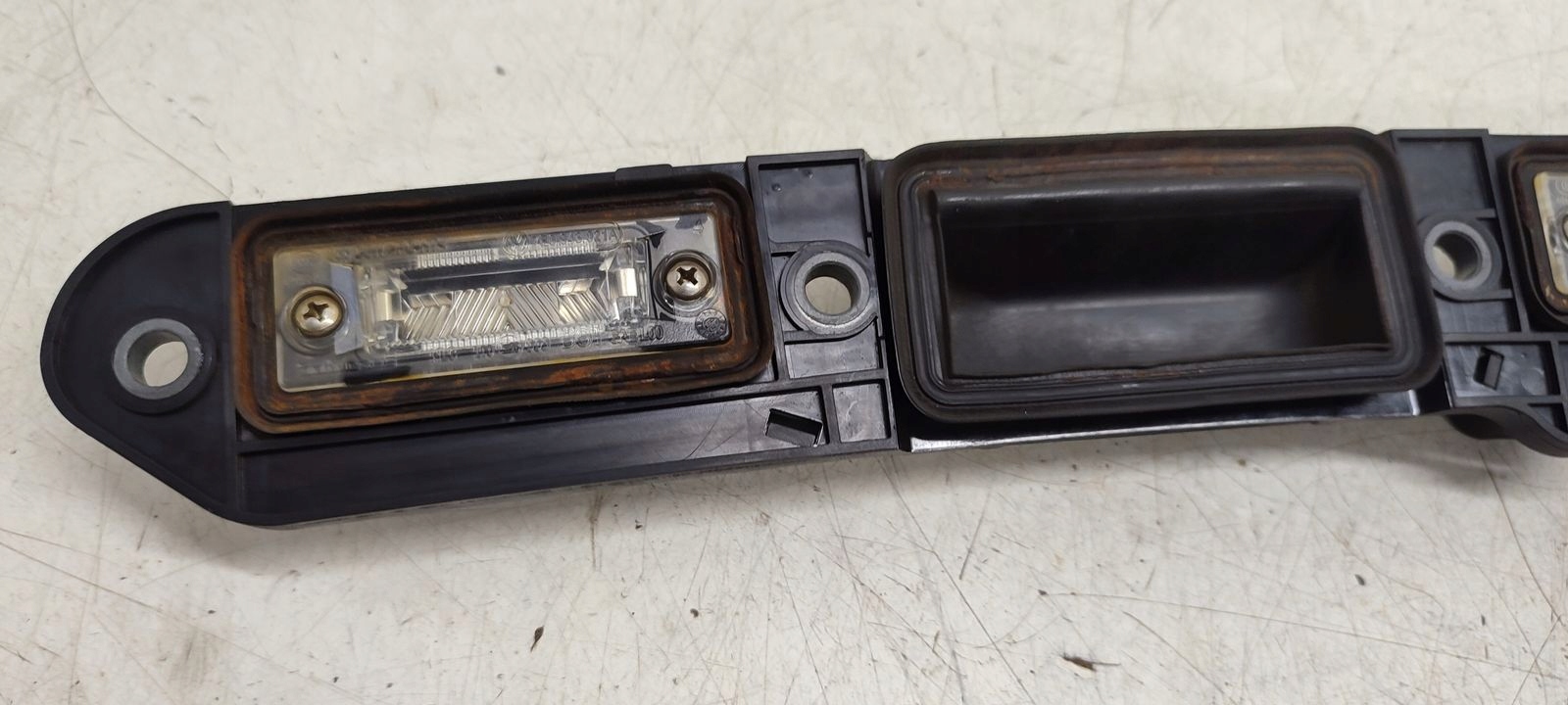 cap moulding mikrostyk bonnet VW Passat B6 2,0 TDI