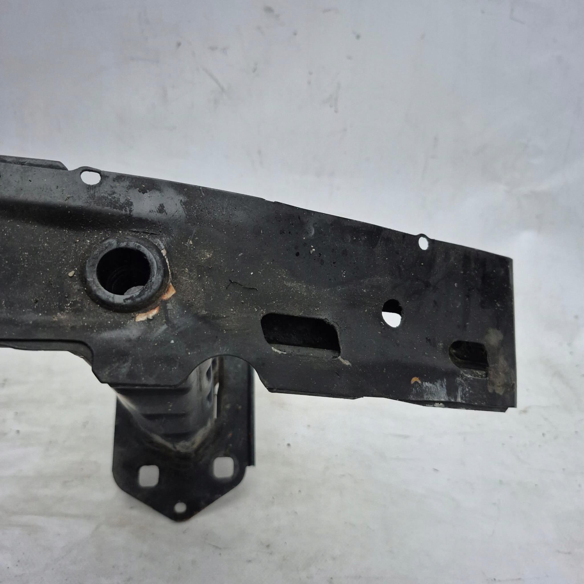 BMW 1 E87 LCI LIFT 07-11 bumper support front front