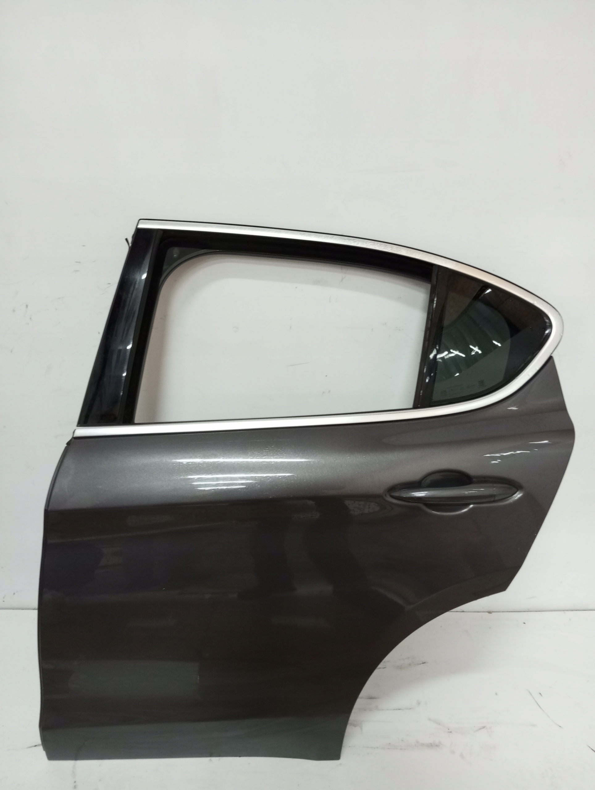 door left rear. ALFA ROMEO STELVIO 19R 2692