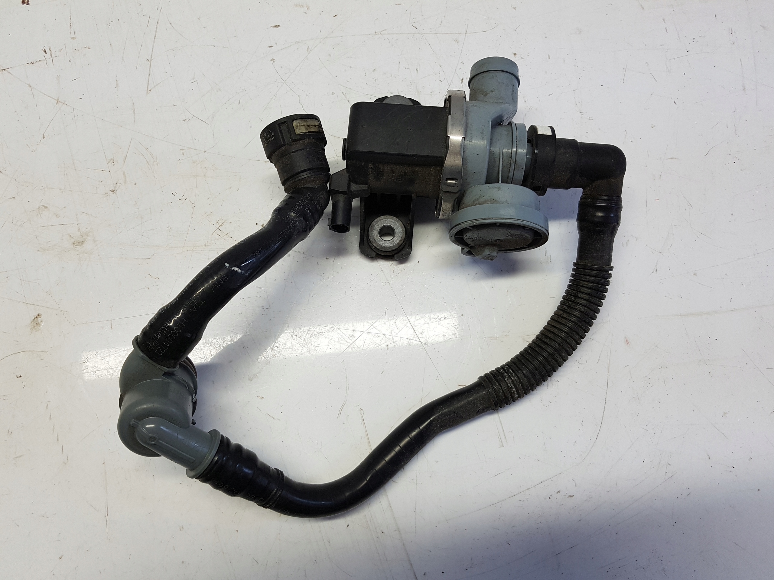 BMW G20 330 2.0i électrovalve par carburant