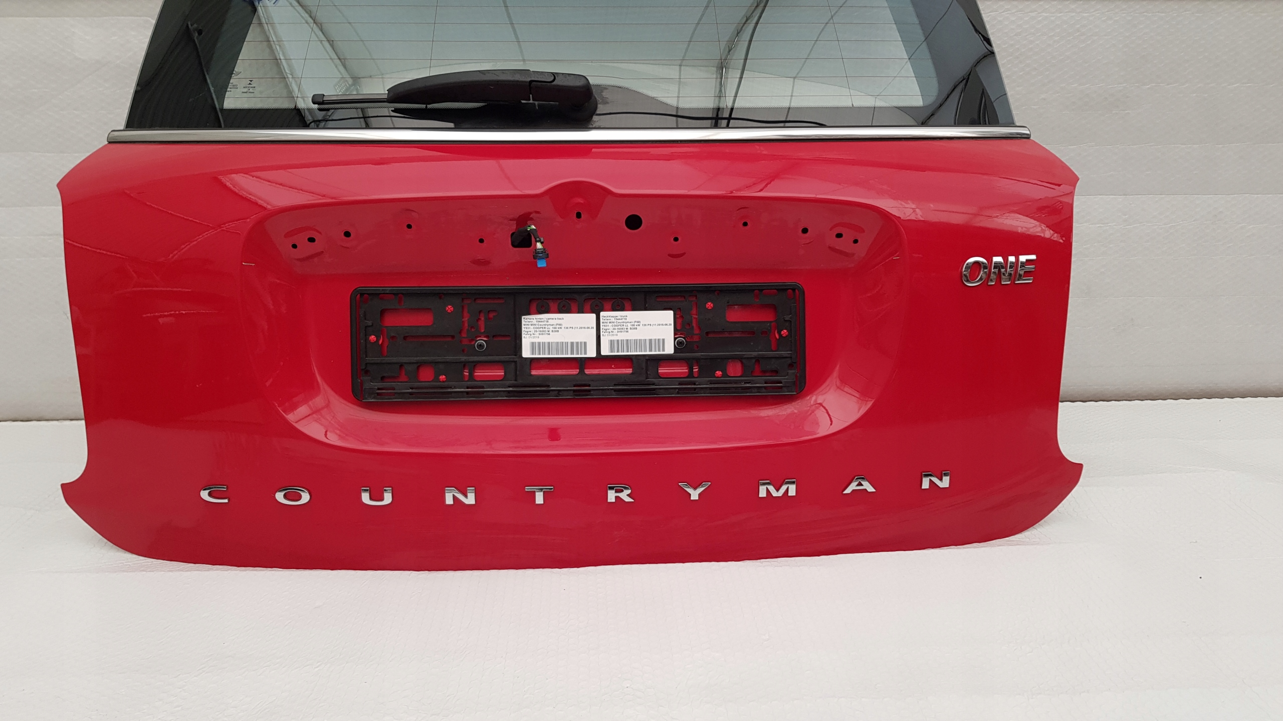 KLAPA TYLNA MINI COUNTRYMAN II F60 851 2018 Typ samochodu Samochody osobowe