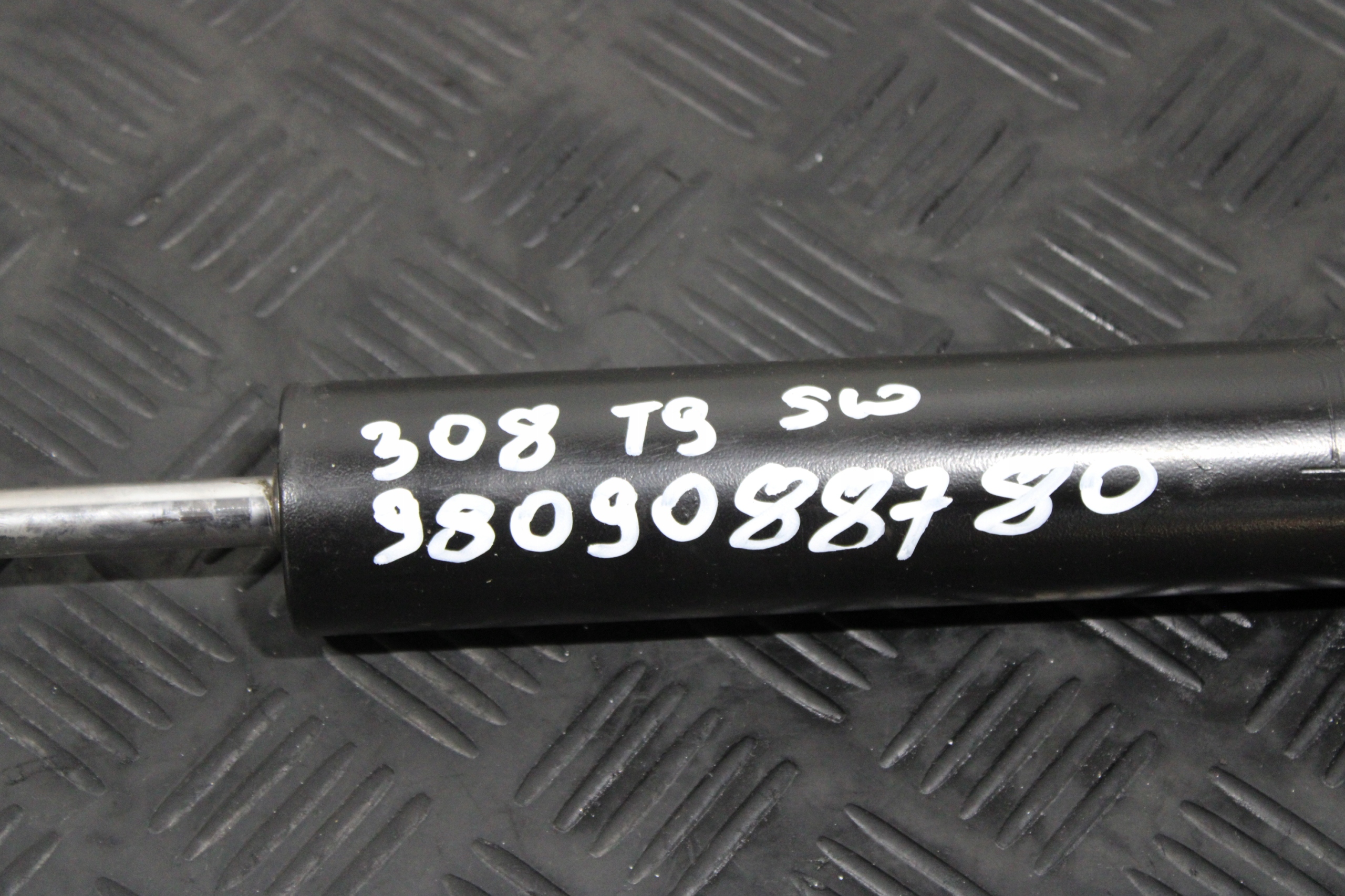 STOSSDÄMPFER HECK PEUGEOT 308 T9 SW 9809088780