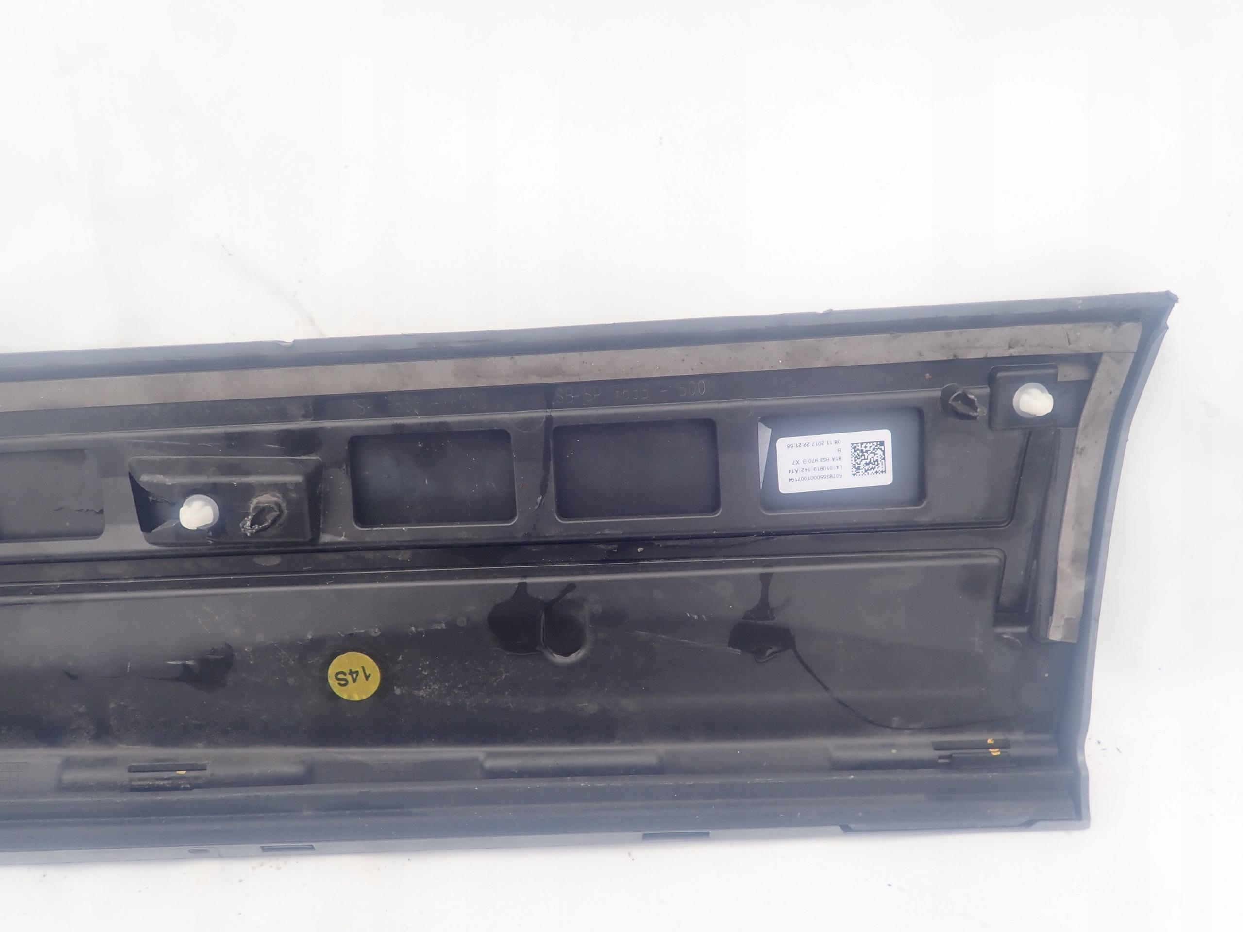 AUDI Q2 81A 16-> moulding door right rear part