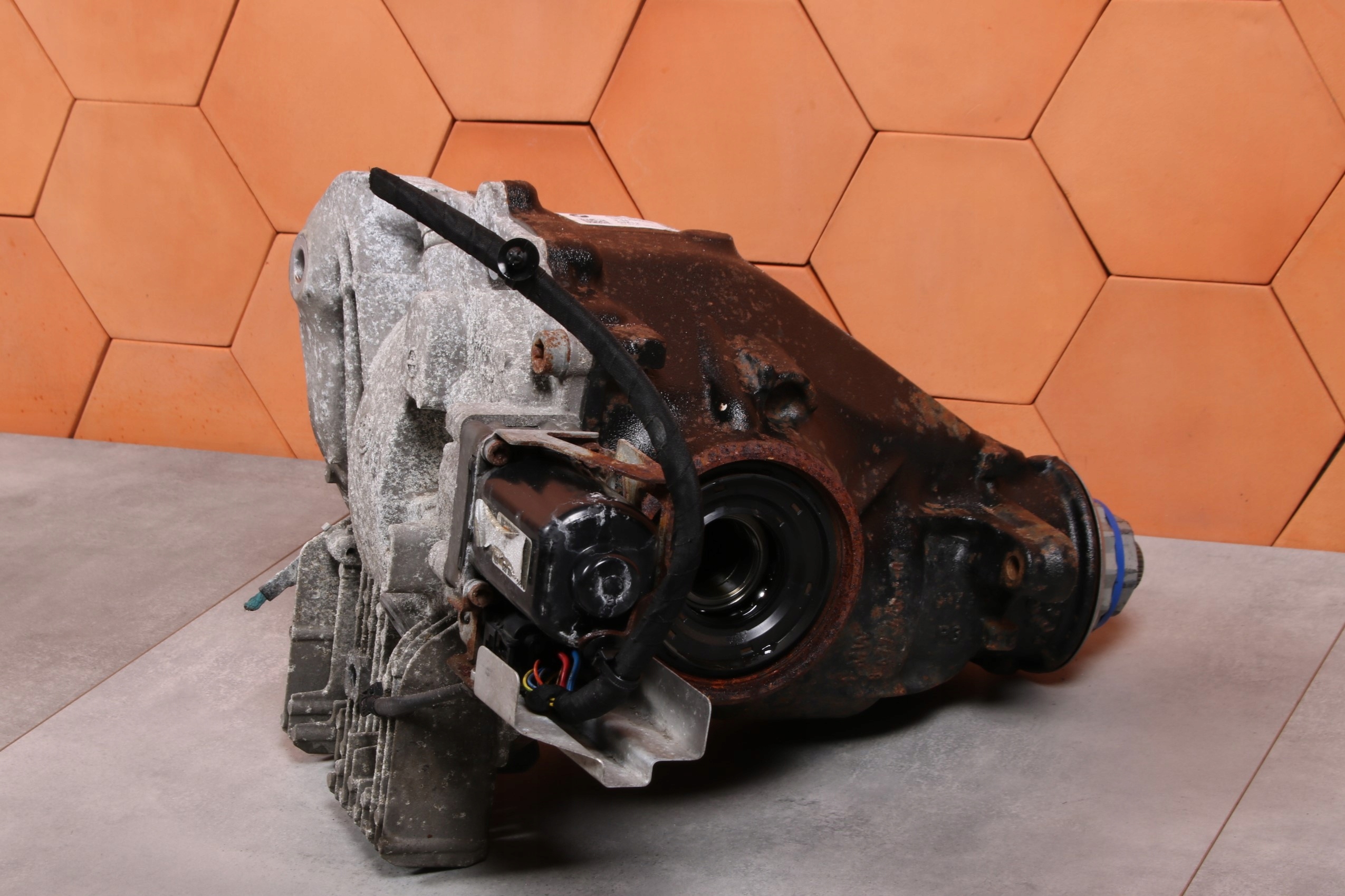 BMW X5 G05 X6 G06 40iX X7 G07 differenciál hátsó differenciál differenciál 3.38 8686661