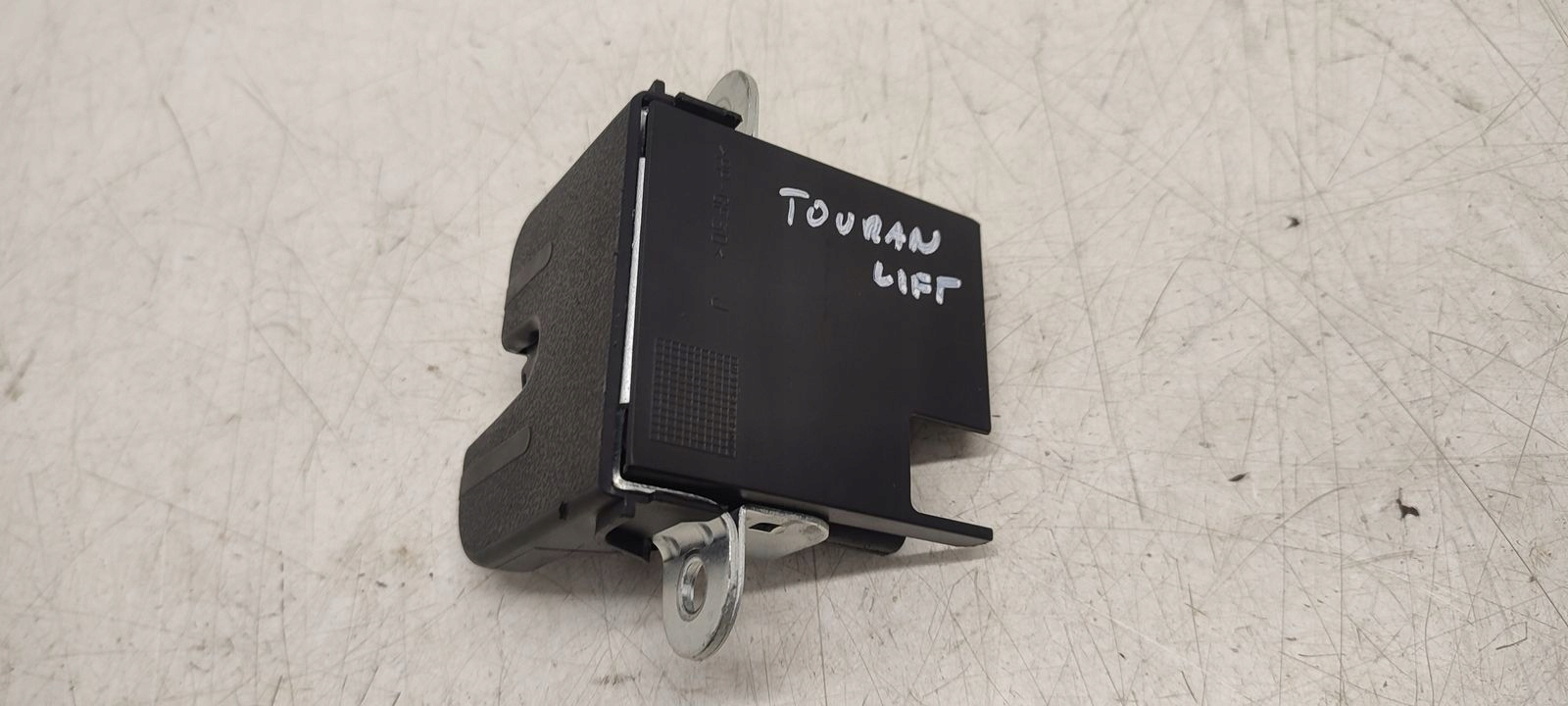 lock bonnet boot VW Touran and LIFT 1,4 TSI