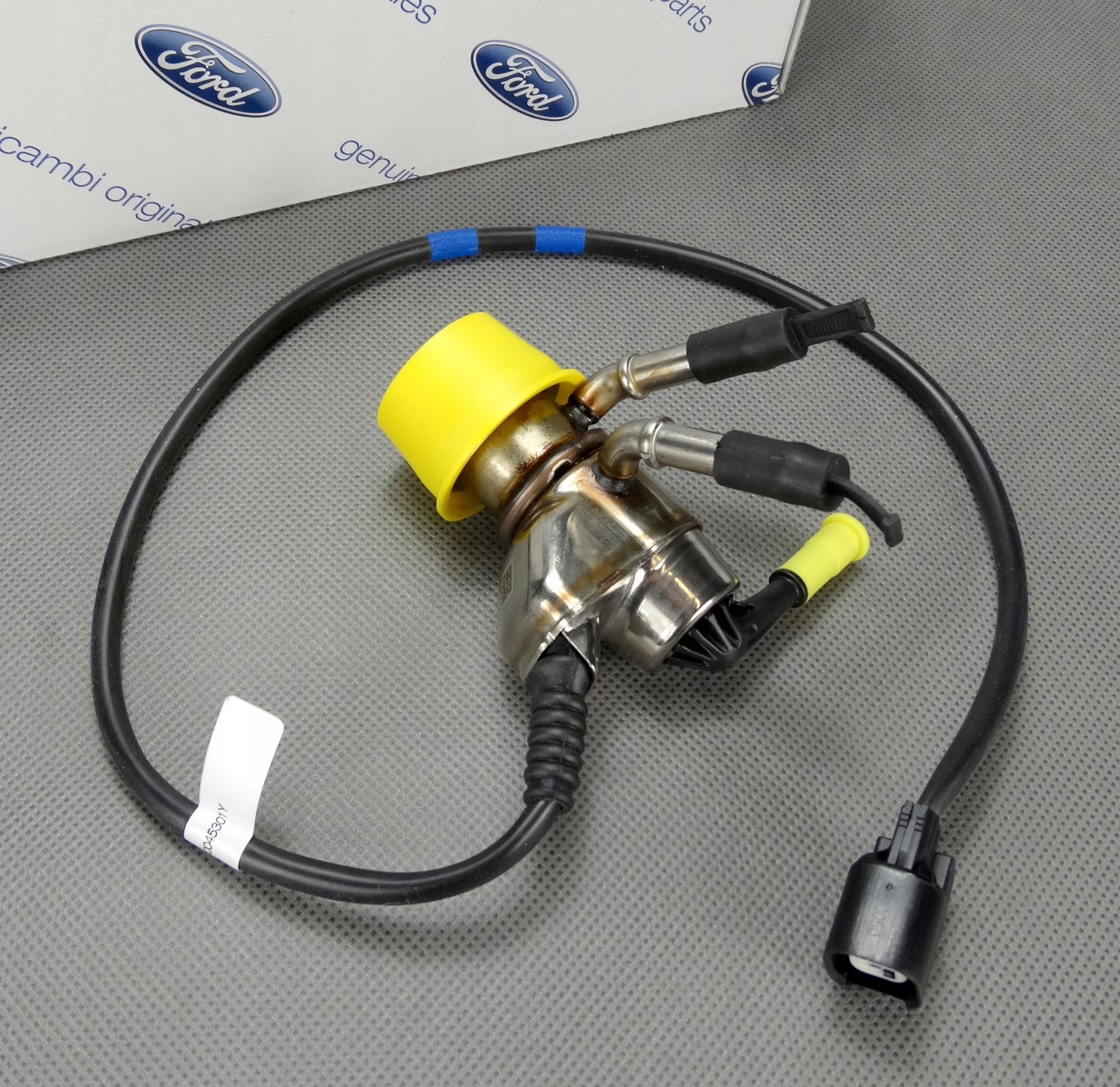 WTRYSKIWACZ ADBLUE FORD CUSTOM TRANSIT MK8 2 0TDCI Part number 2401605