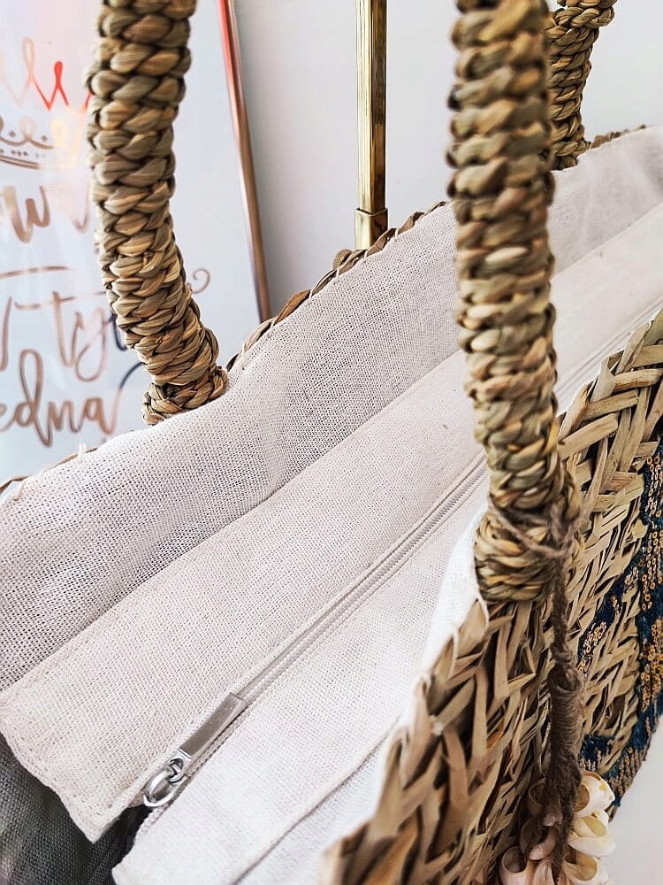 Torebka koszyk maxi z cekinami Kolor beżowy
