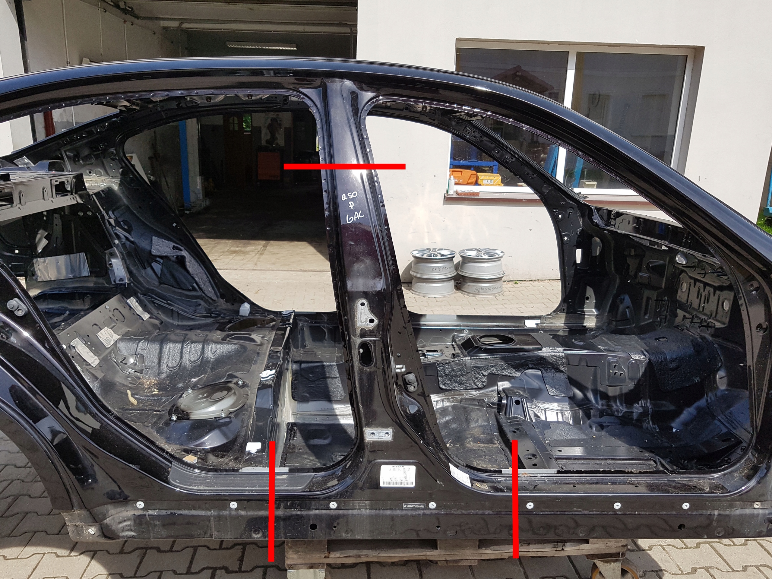 ІНФІНІТІ Q50 Стійка правий поріг GAC