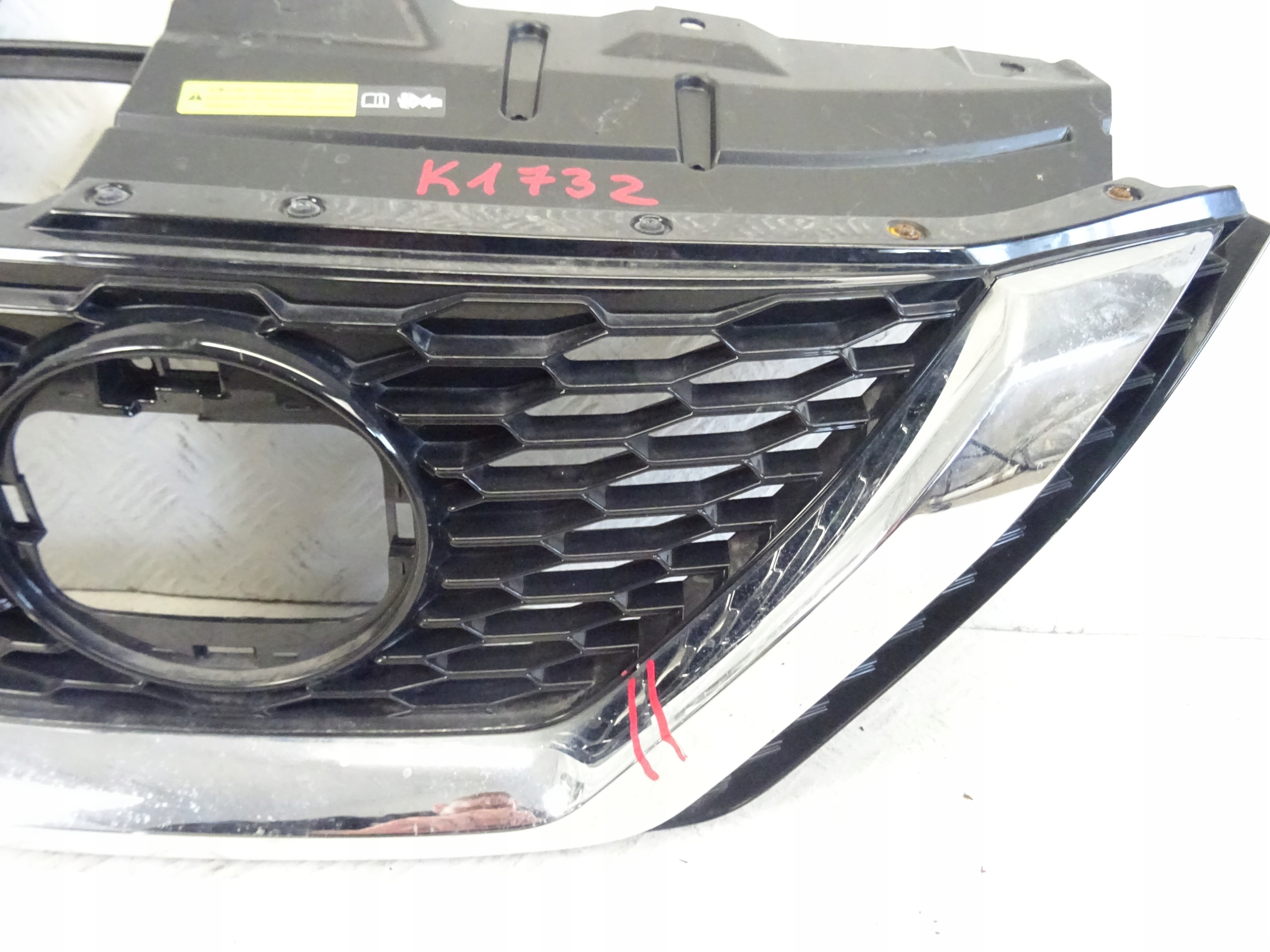 grille front front NISSAN QASHQAI II LIFT 62398-HV80A