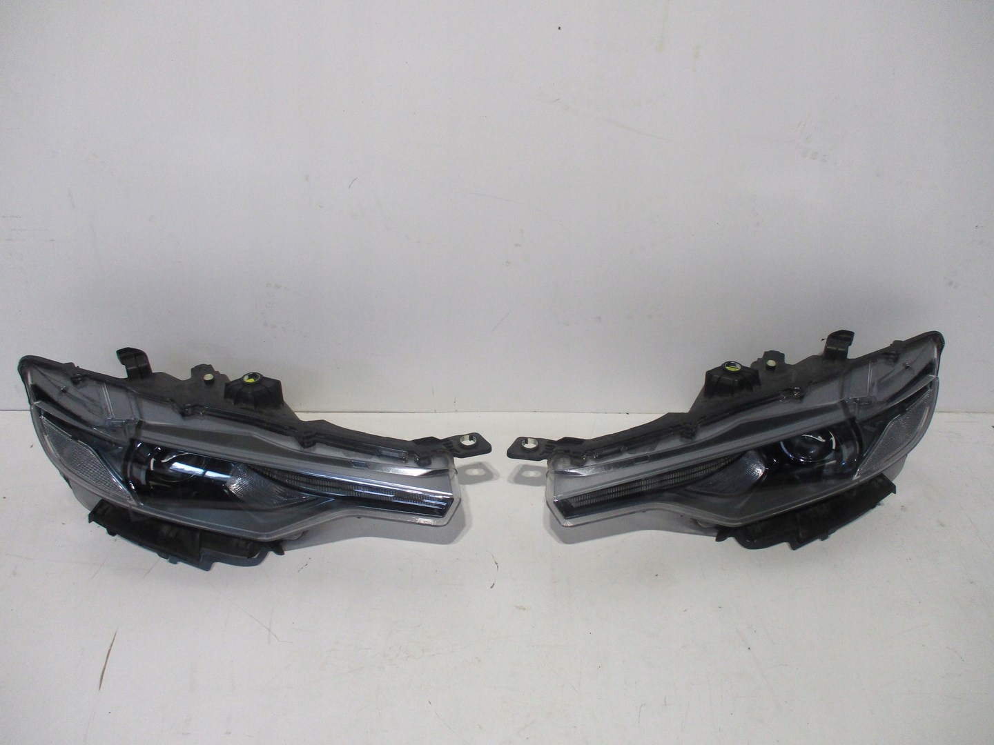 Lampa lampy Xenon Bi-xenon Maserati Levante