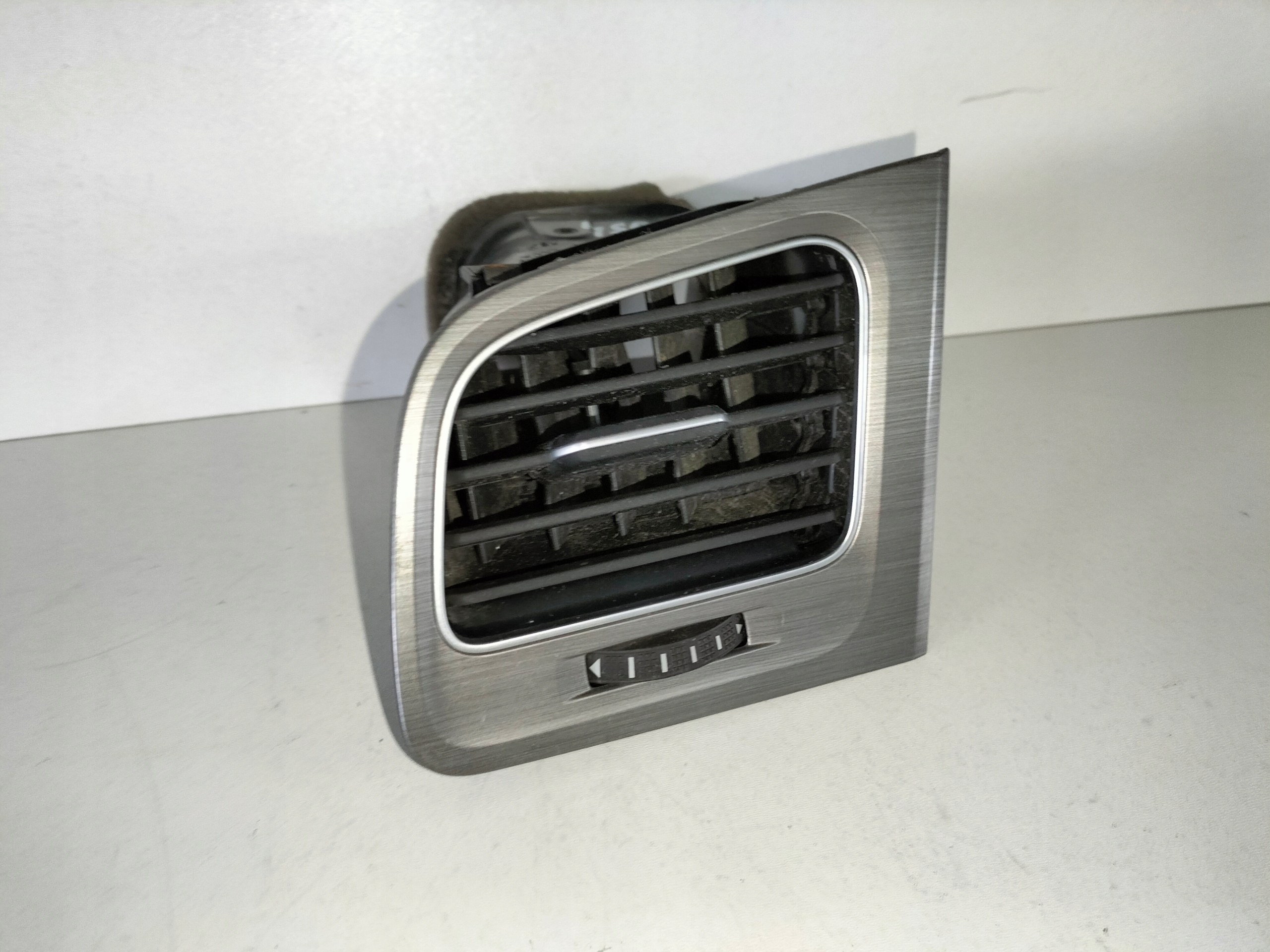 grid air conditioning devices air left VW GOLF 7 VII 12