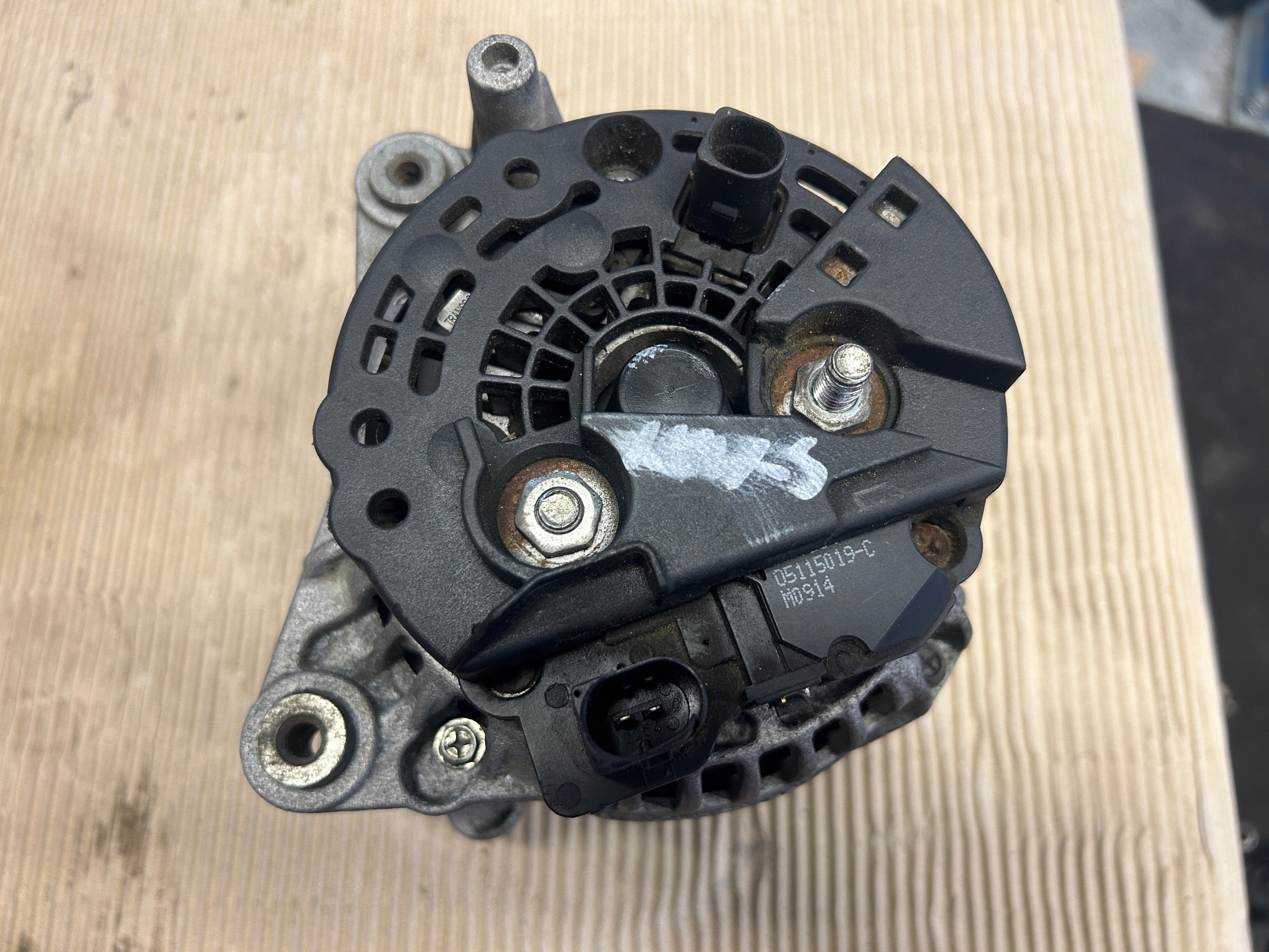FORD S-MAX und 2,5 Benzin ALTERNATOR