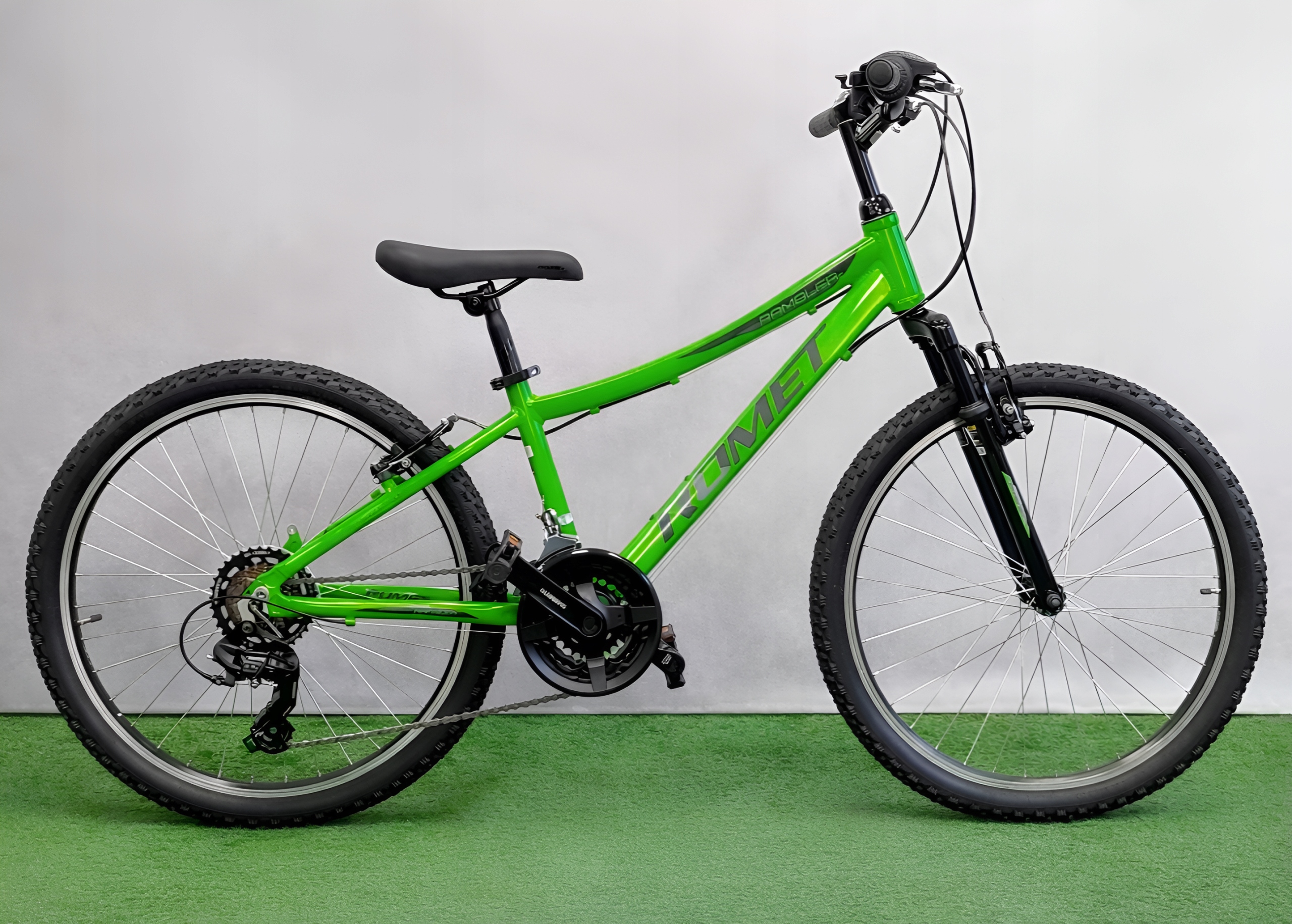 Dziecięcy Rower górski MTB24" Romet Rambler rama aluminium 13" Amortyzowany