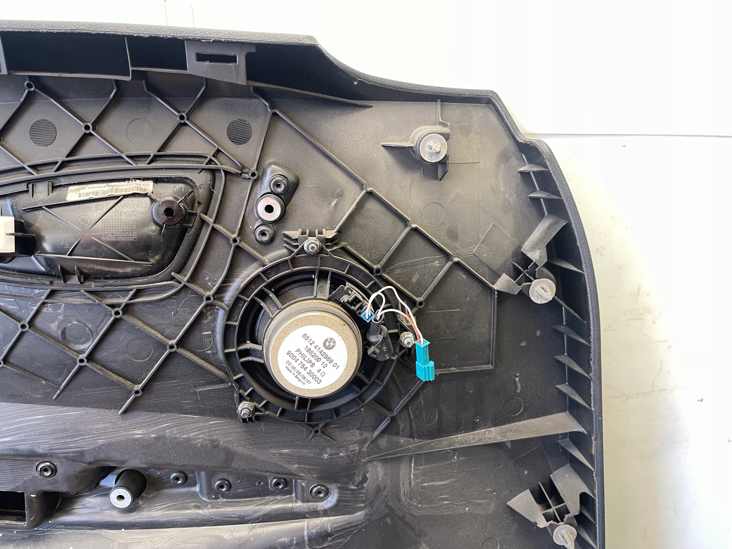 BMW E87 5D upholstery side door right front 7133298