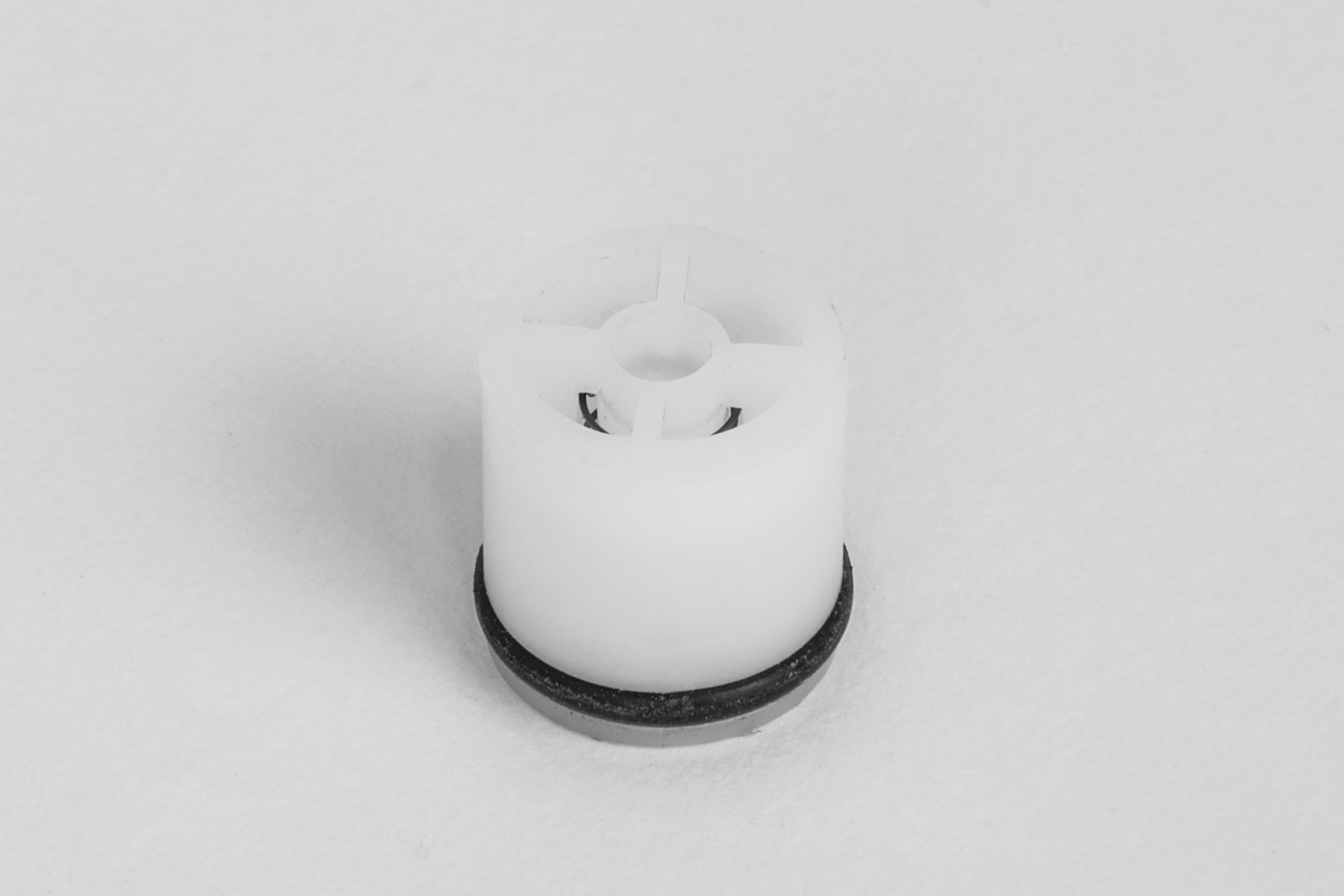 

P011 Zaworek samokontrujący termostatu Corsan