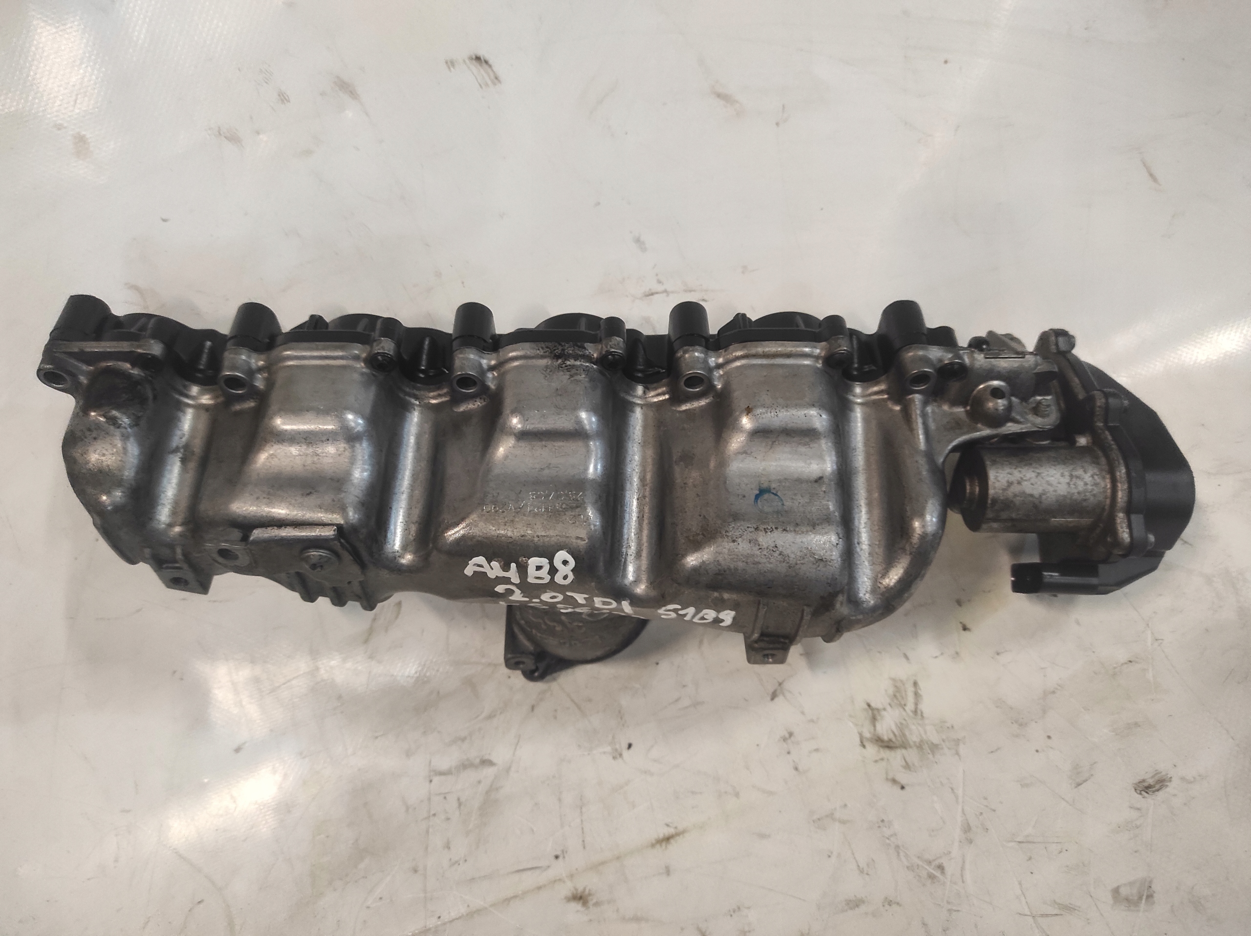 intake manifold regulator KLAP AUDI A4 B8 2.0 TDI