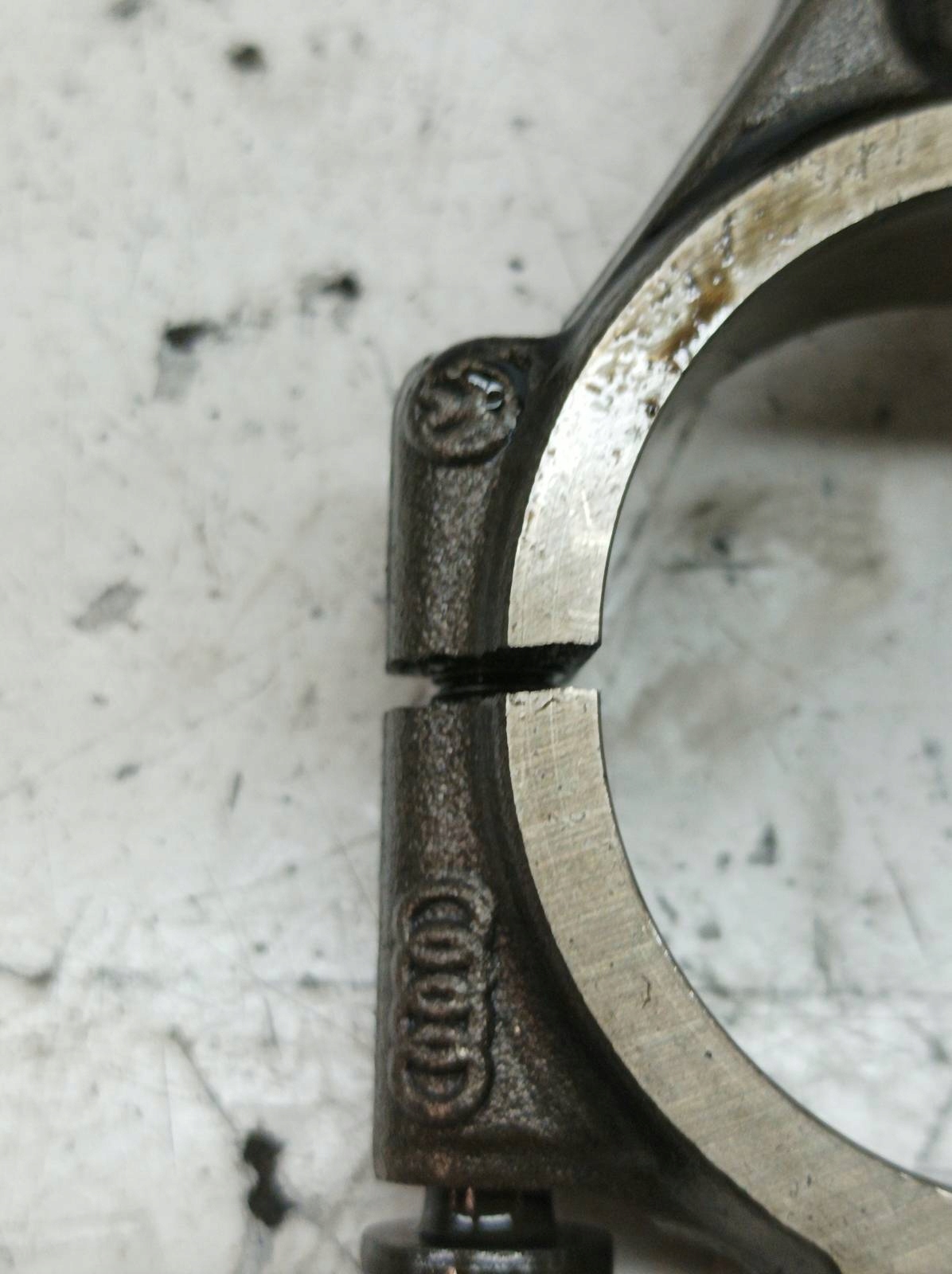 piston connecting rod 80.960 2.0 TDI VW Volkswagen Golf V (2004-2009)