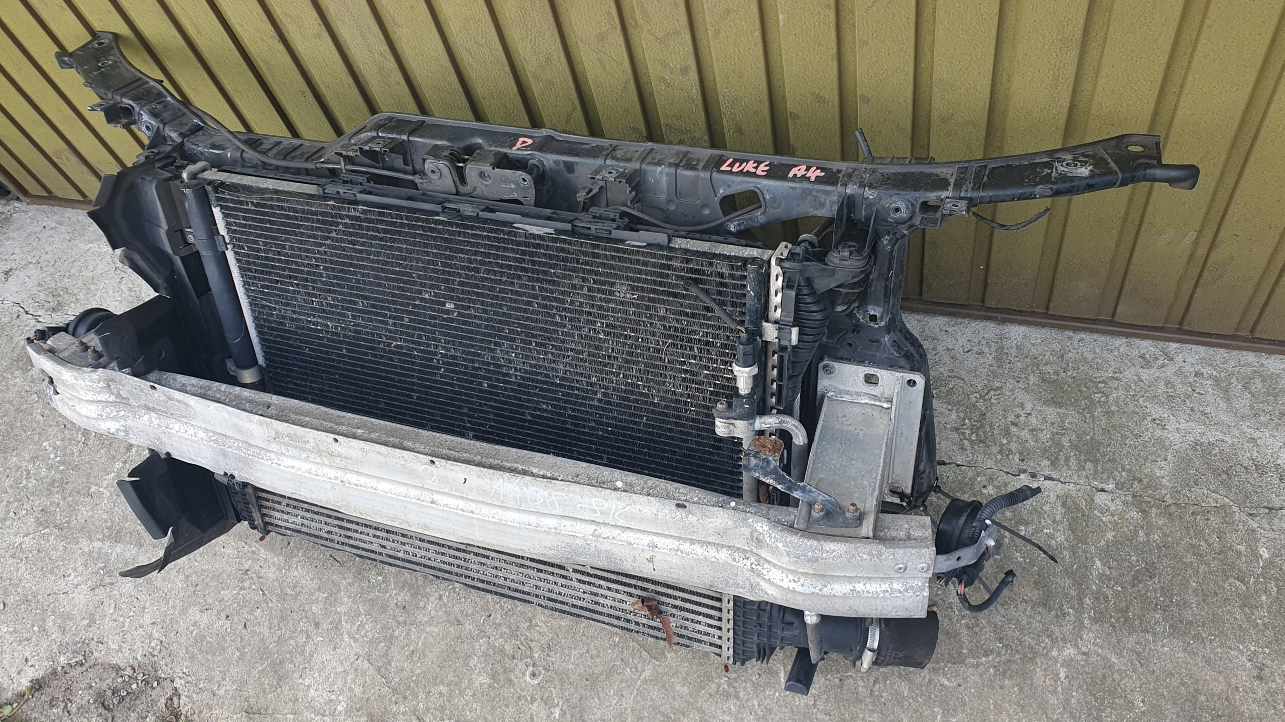 Audi A4 B8 8K0 07-12 2.0 TDI support panel for radiators radiator pillar fans