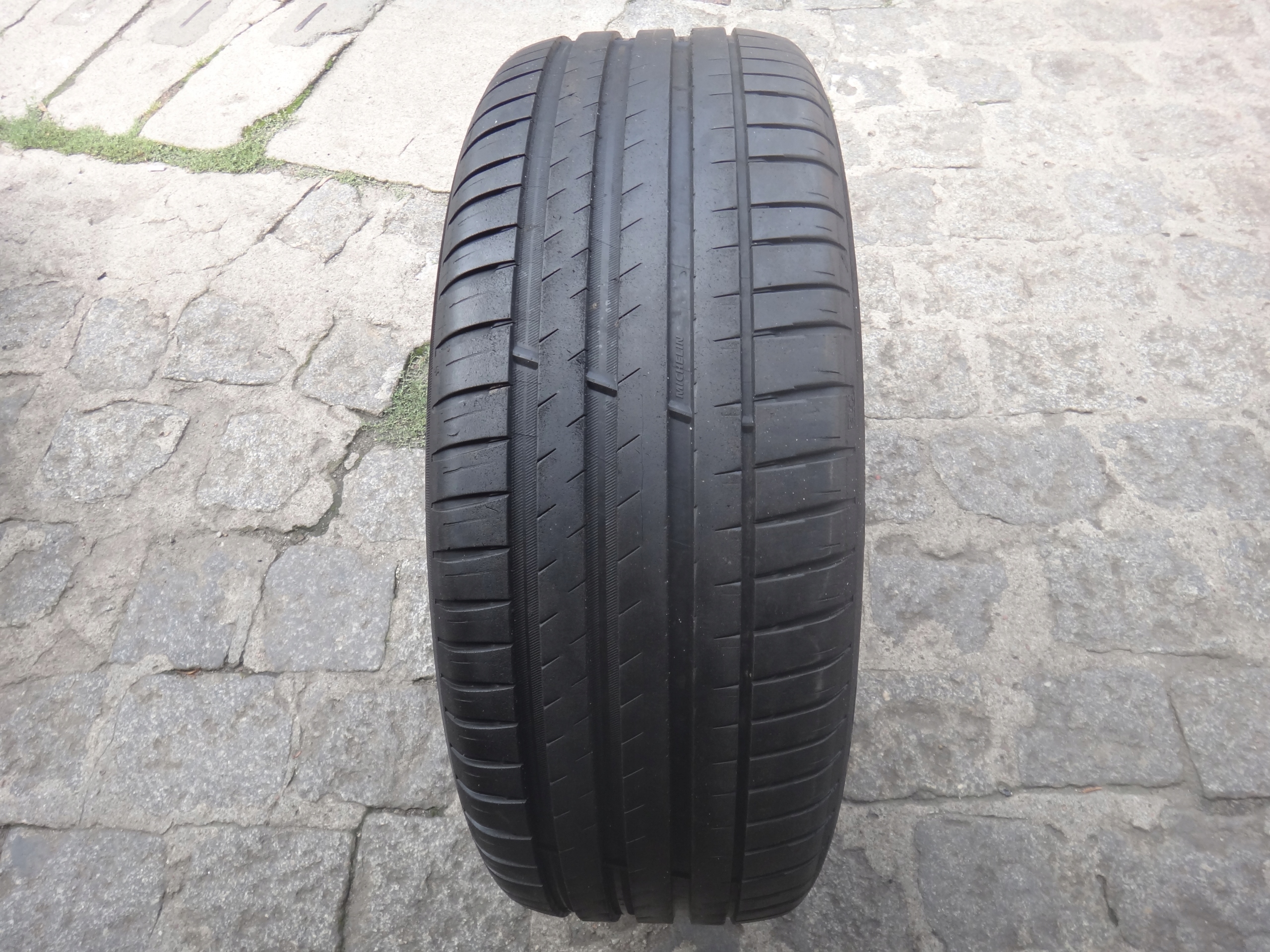 Michelin Pilot Sport 4 SUV 235 / 60R18 107 V (XL)