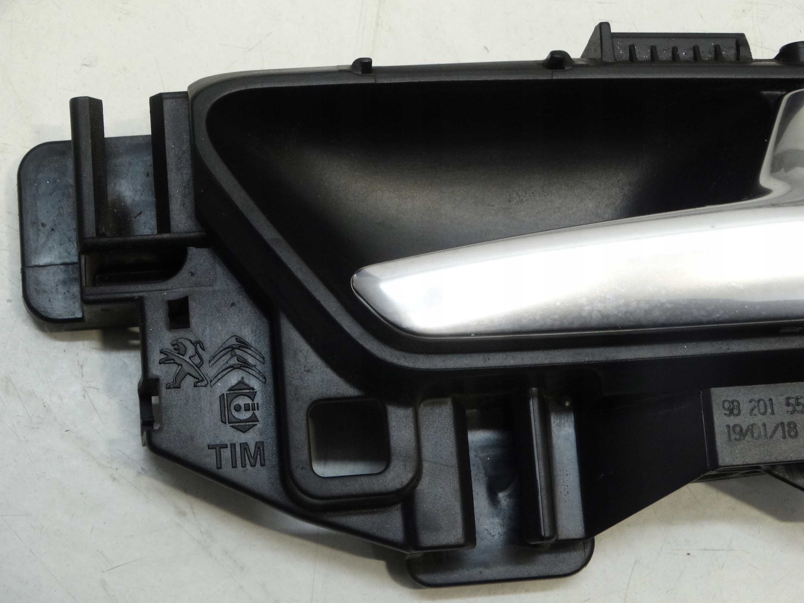 handle inner right rear part PEUGEOT 3008 II 98201552W 2023R.