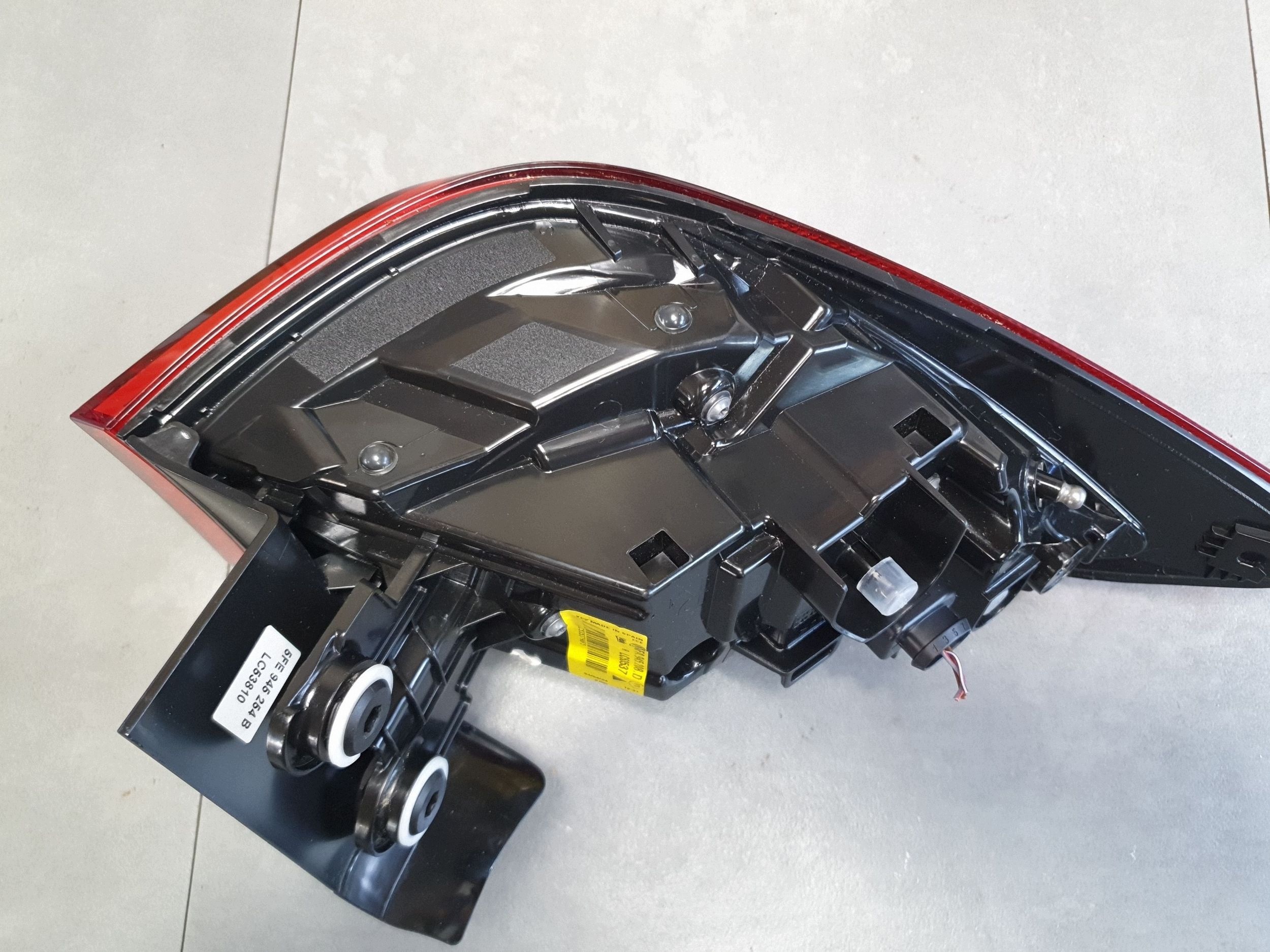 Cupra Leon IV KOMBI light pawa rear part rear 5FA945208D