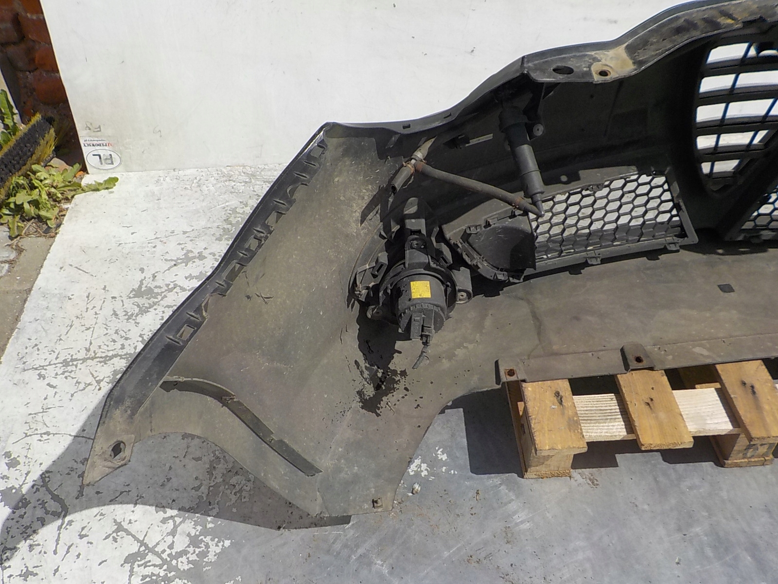698 ALFA ROMEO MITO XSENON washers bumper front front