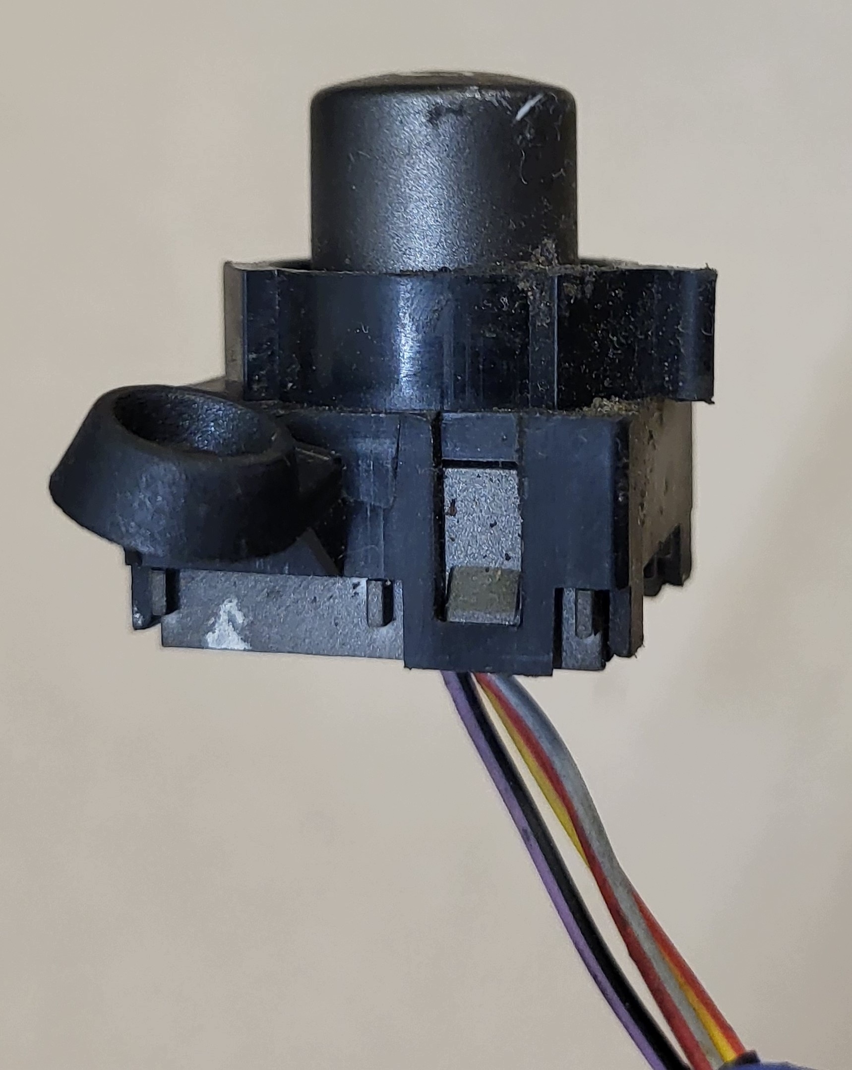 button opening control switch passenger compartments OPEN LANCIA THESIS 28402 C153 OE