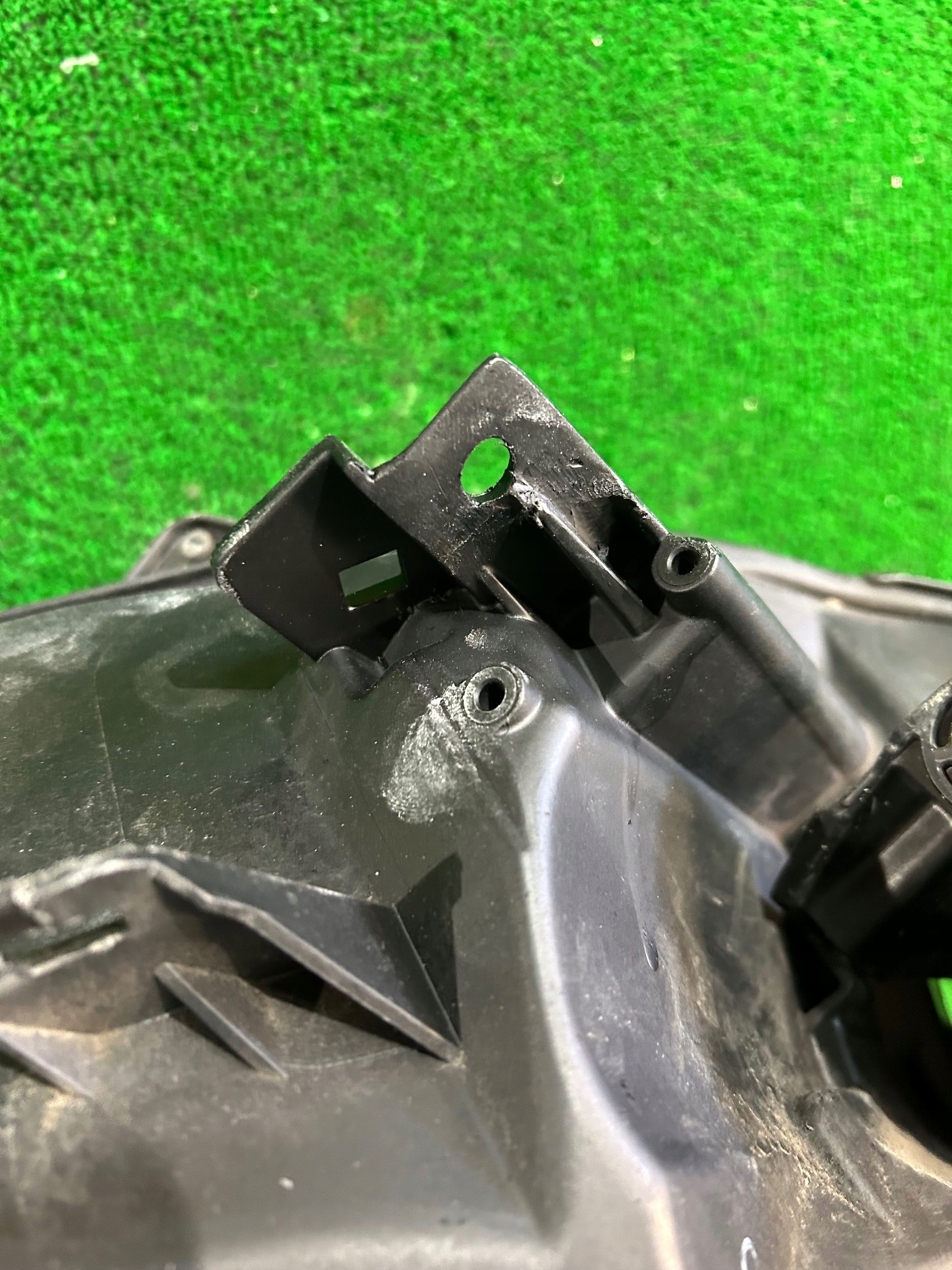 REFLEKTOR left HONDA CR-V XENON + support 12-16 NR.R83