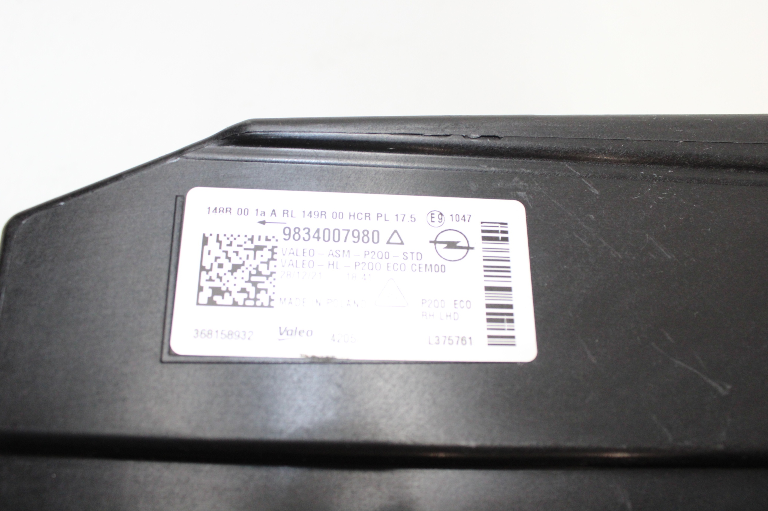 OPEL MOKKA B 2020-2024 REFLEKTOR right SREBRNA frame original 9834007980